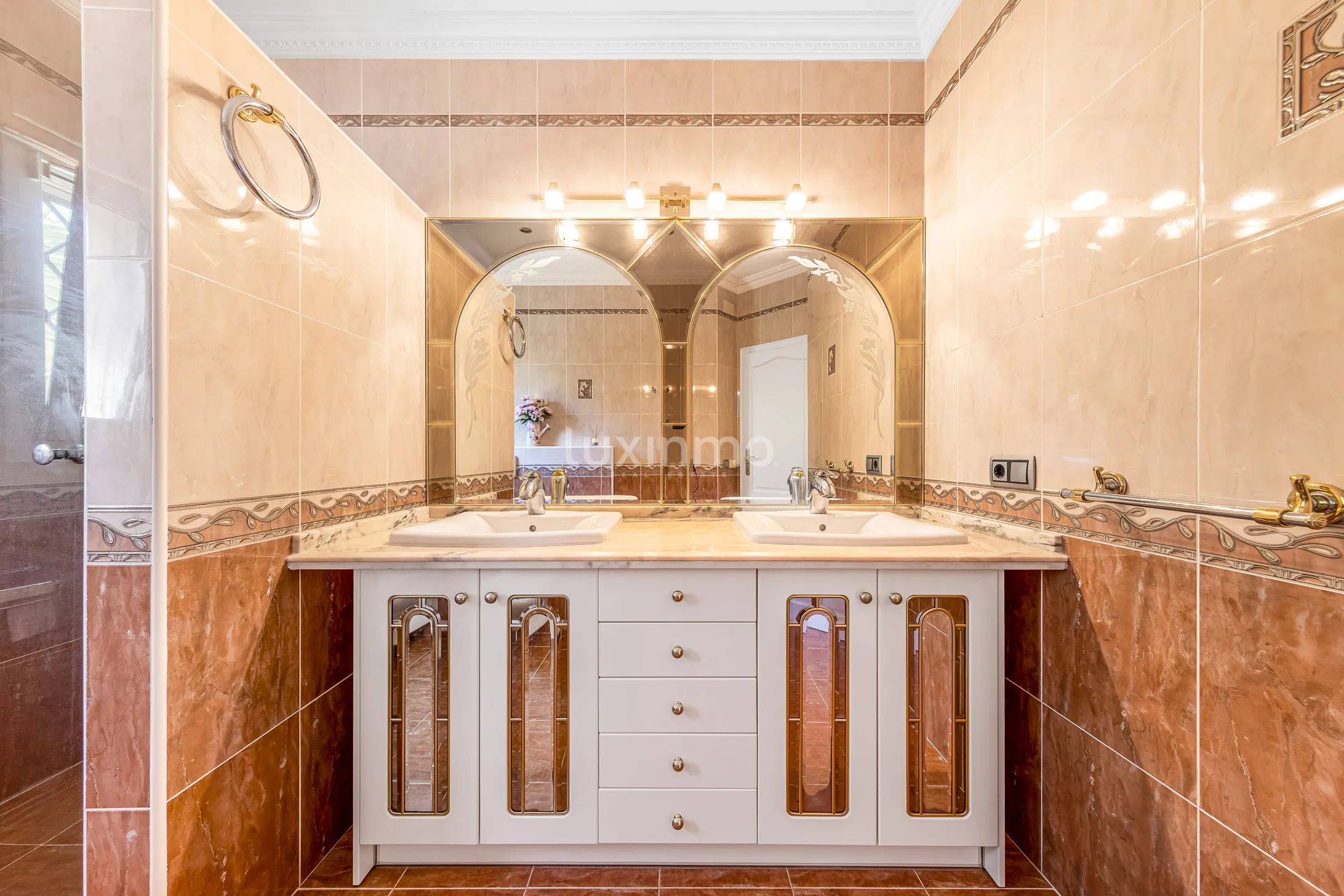 Large villa for sale in Moraira with spectacular sea views — photo 30