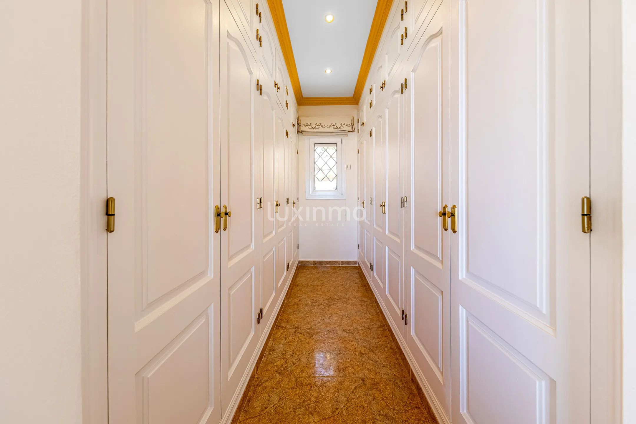 Large villa for sale in Moraira with spectacular sea views — photo 26