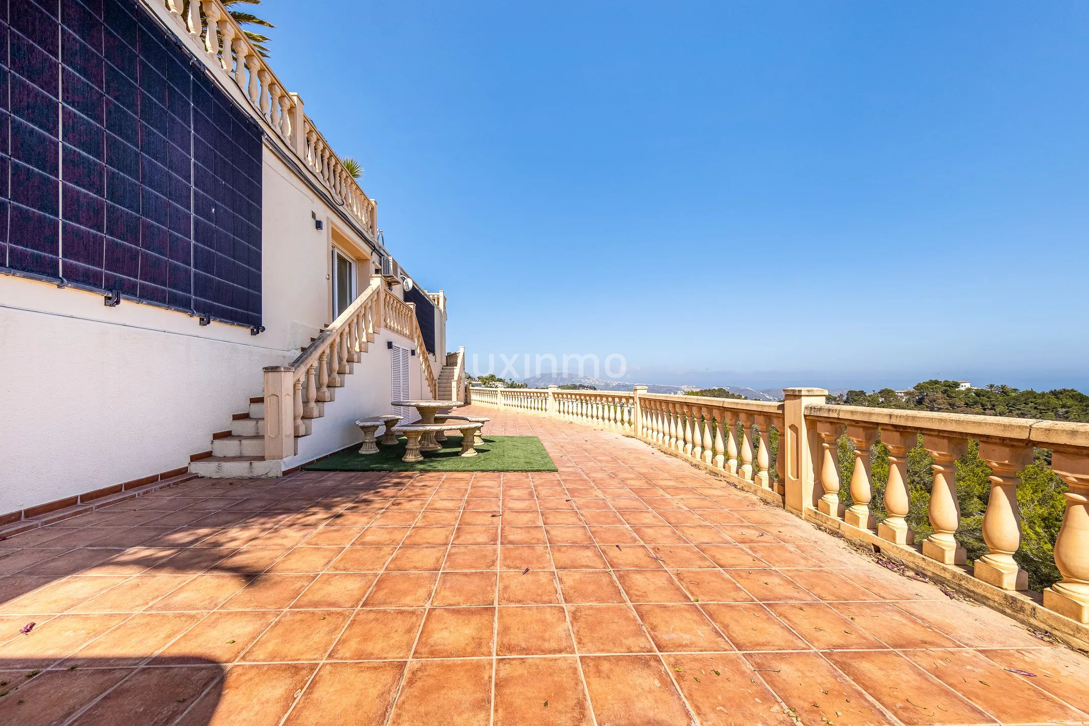 Large villa for sale in Moraira with spectacular sea views — photo 19