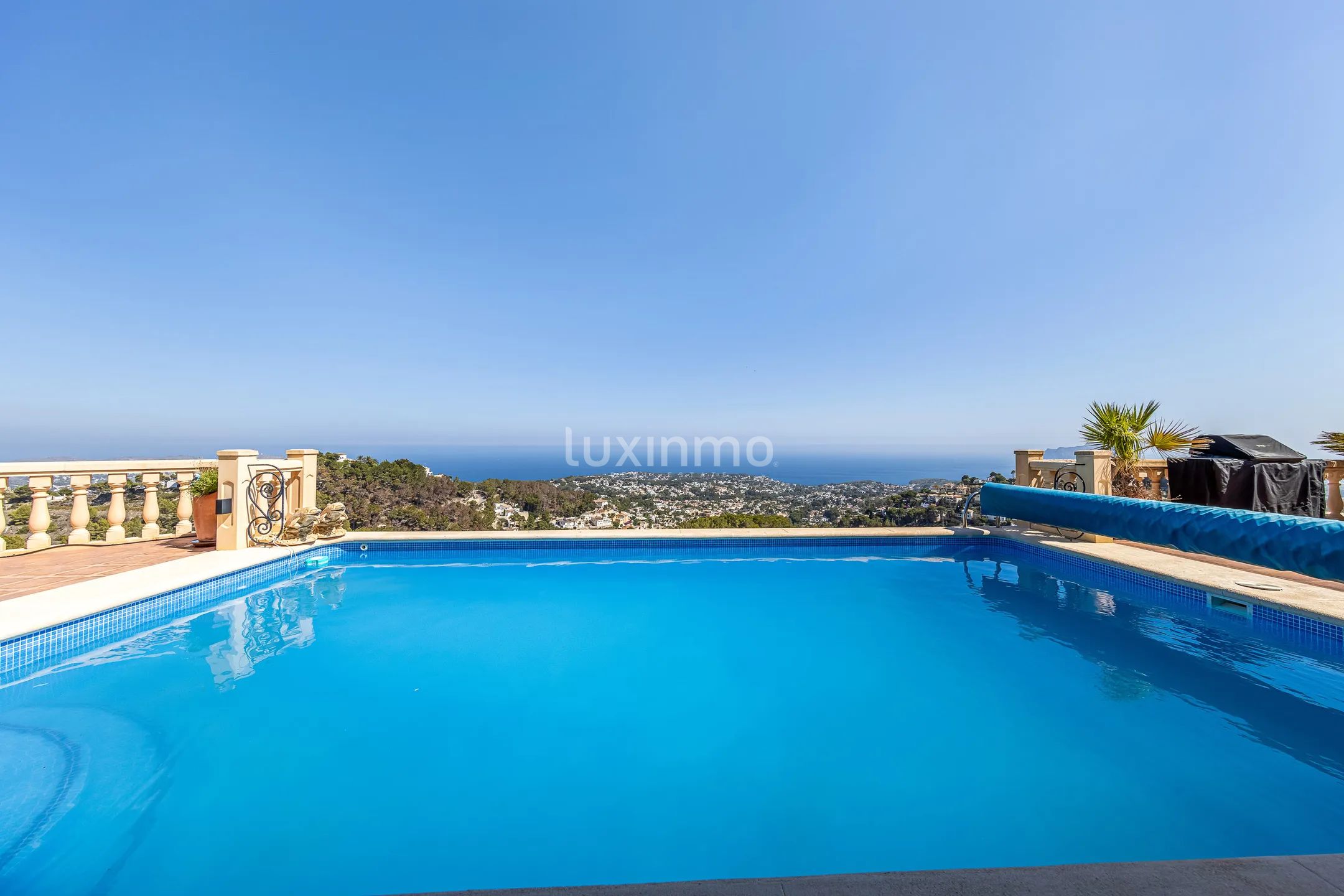 Large villa for sale in Moraira with spectacular sea views