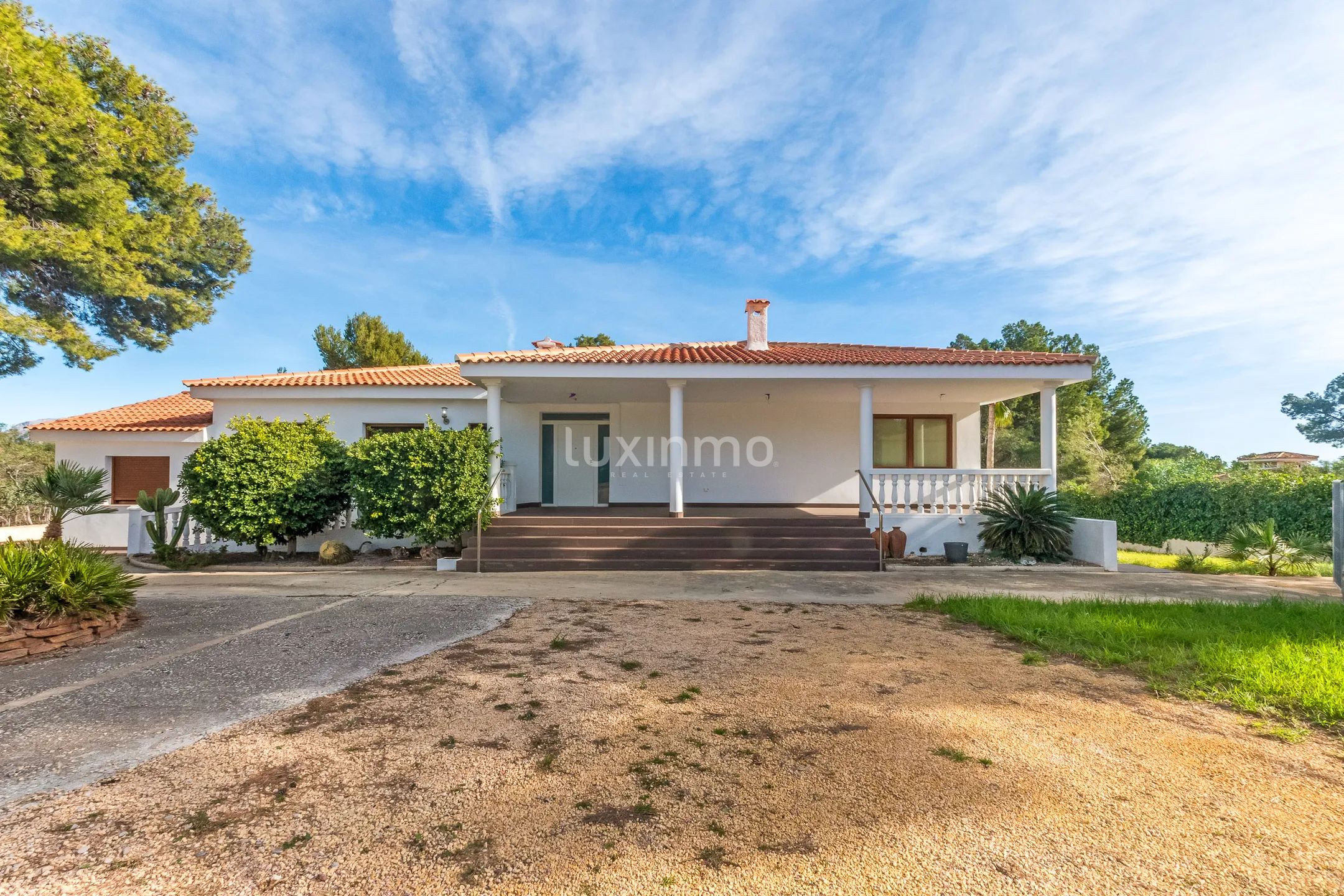 Beautiful villa with swimming pool for sale in la Nucia — photo 2