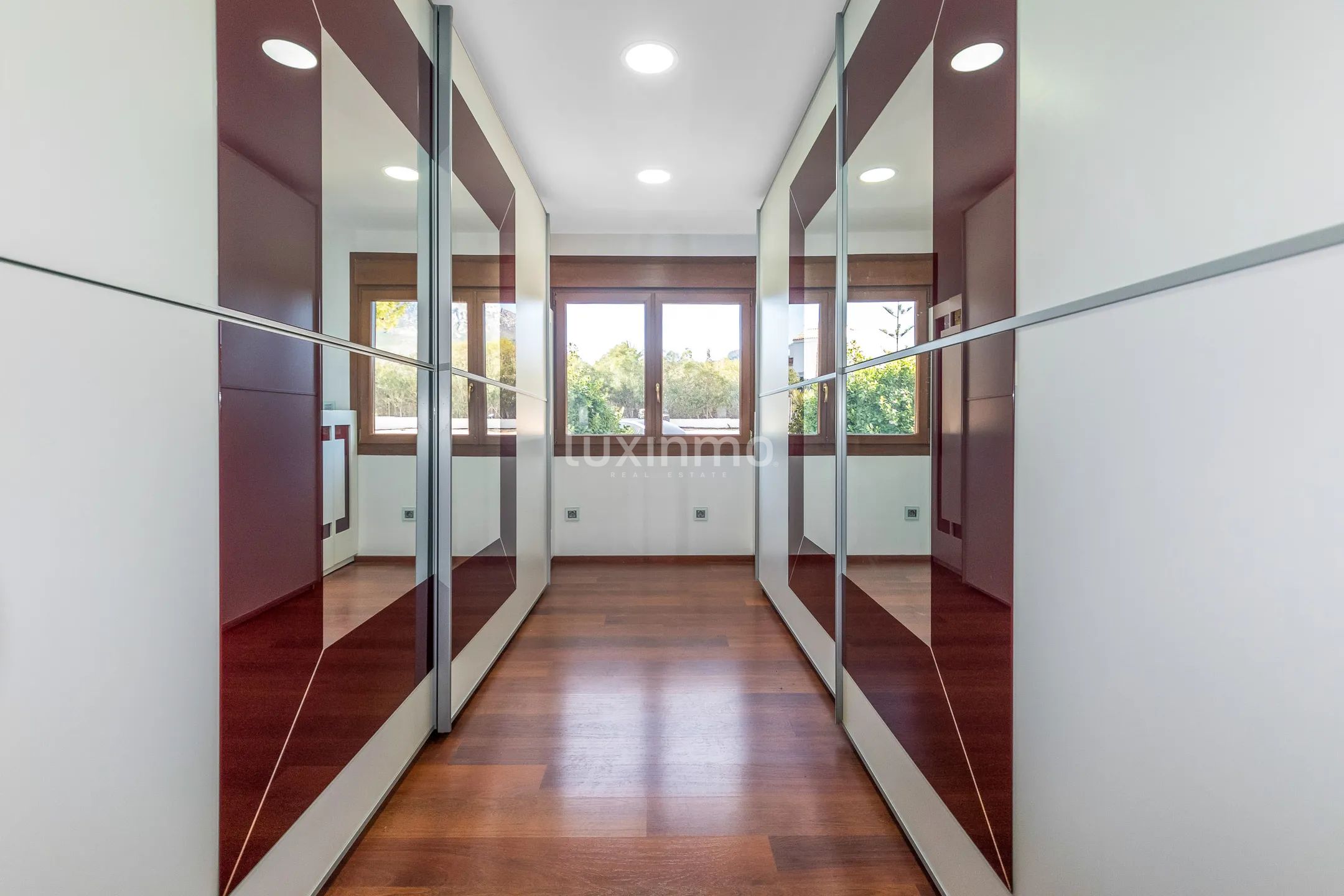 Vakker villa med svømmebasseng til salgs i la Nucia — photo 17