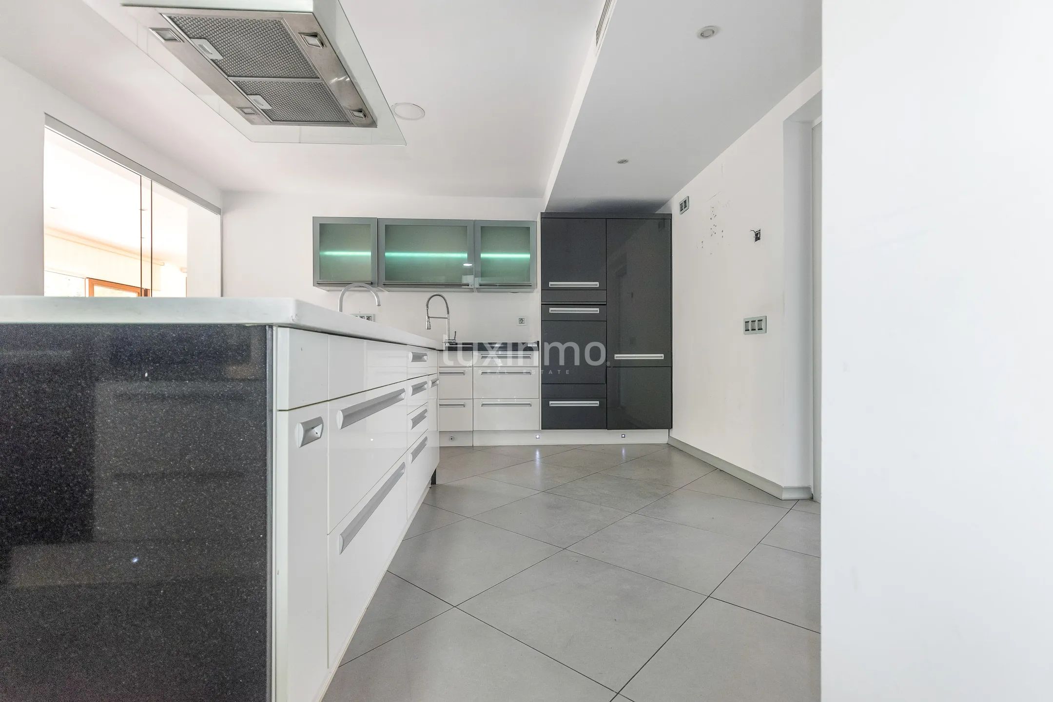 Vakker villa med svømmebasseng til salgs i la Nucia — photo 9