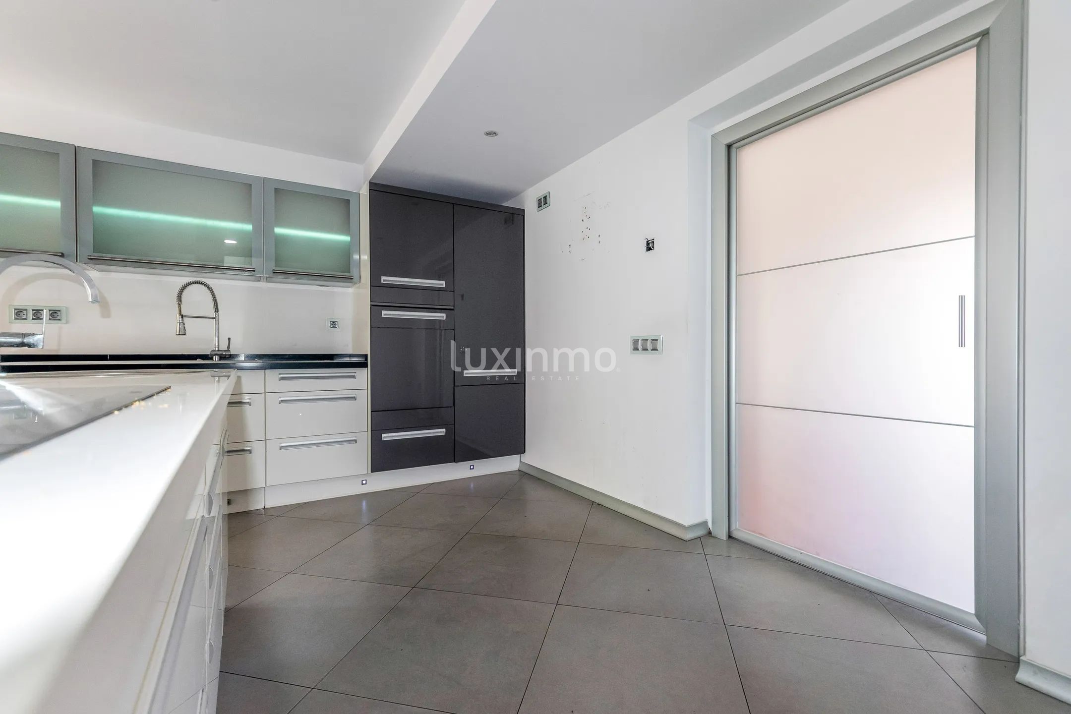 Vakker villa med svømmebasseng til salgs i la Nucia — photo 10