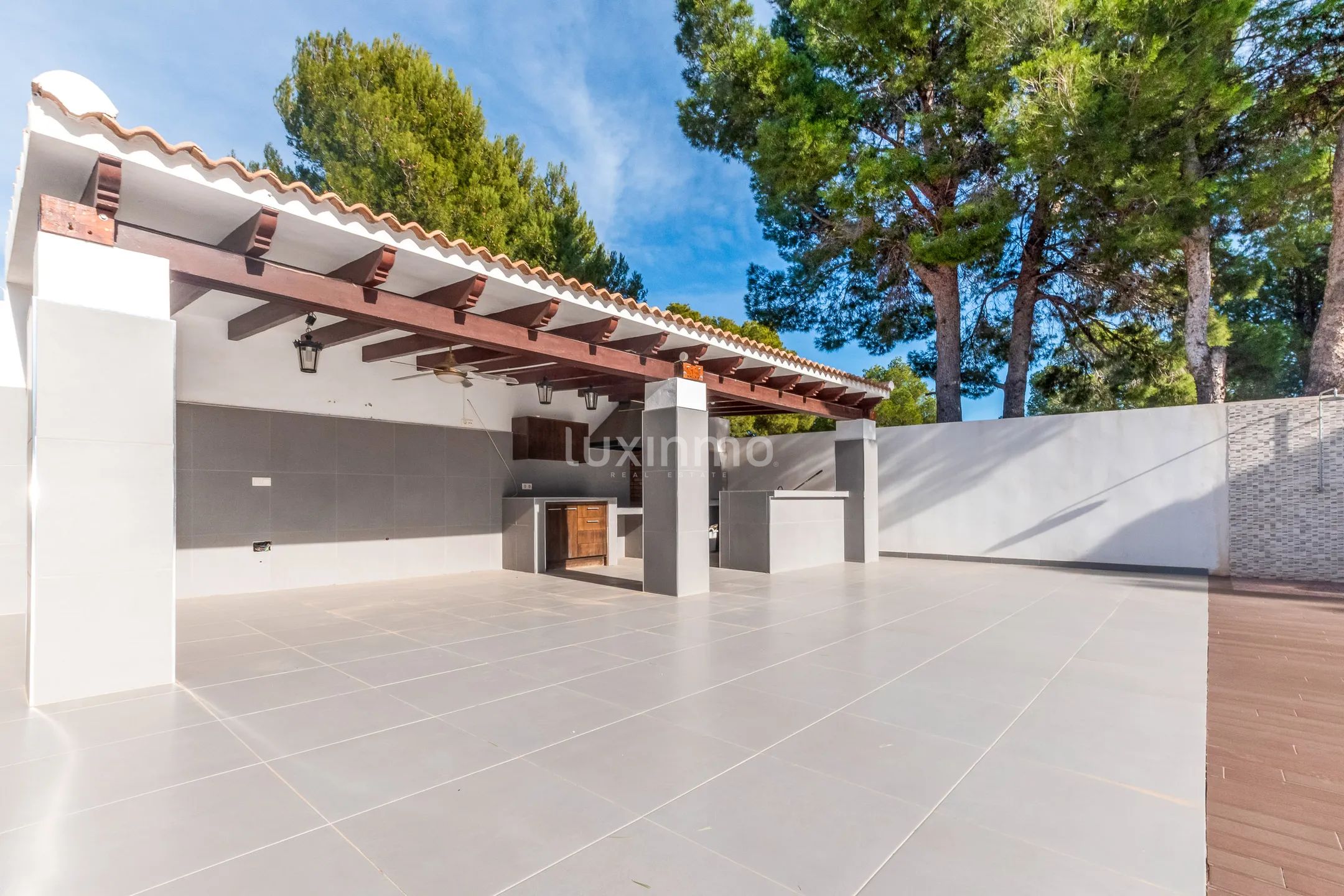 Beautiful villa with swimming pool for sale in la Nucia — photo 24