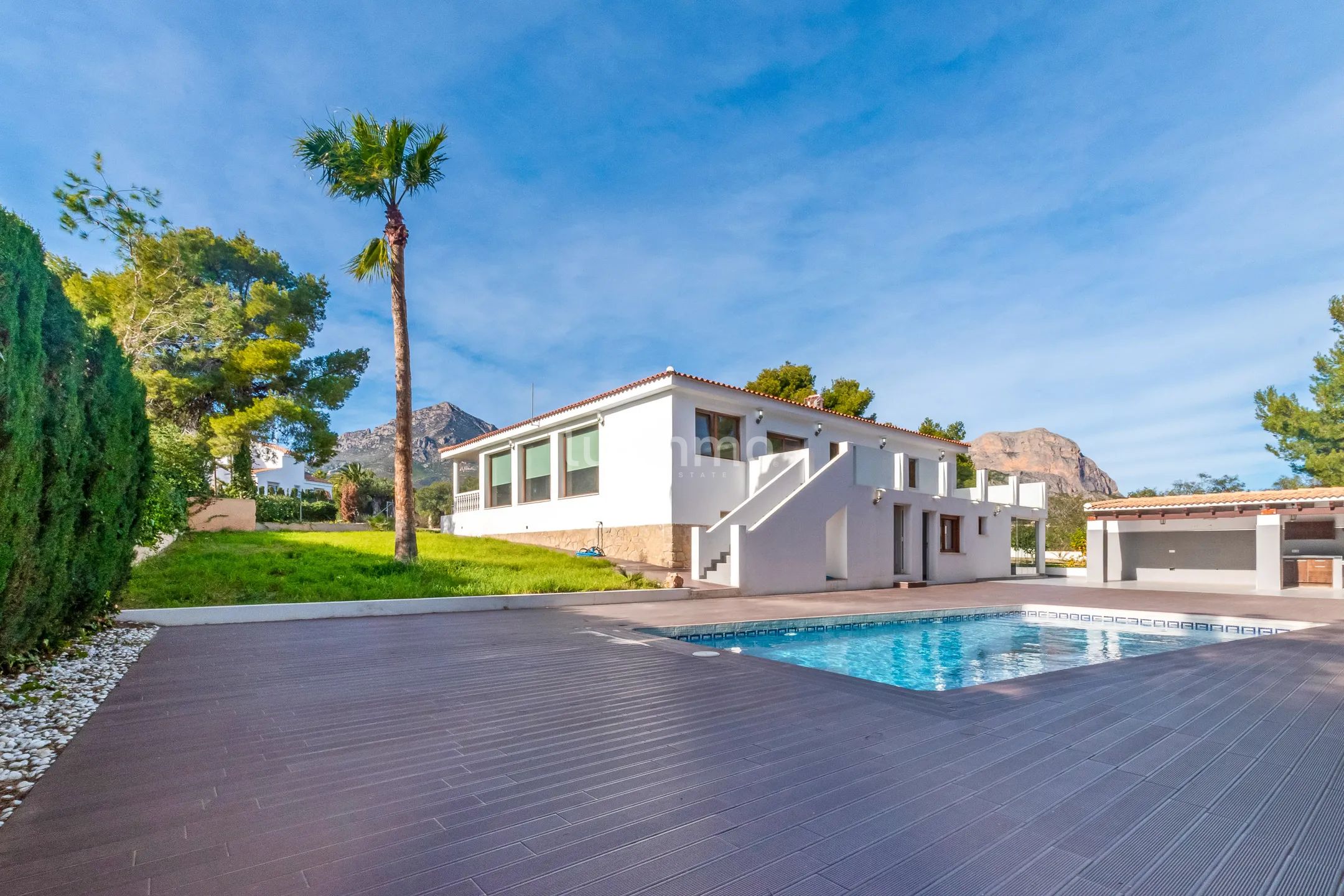 Vakker villa med svømmebasseng til salgs i la Nucia — photo 27