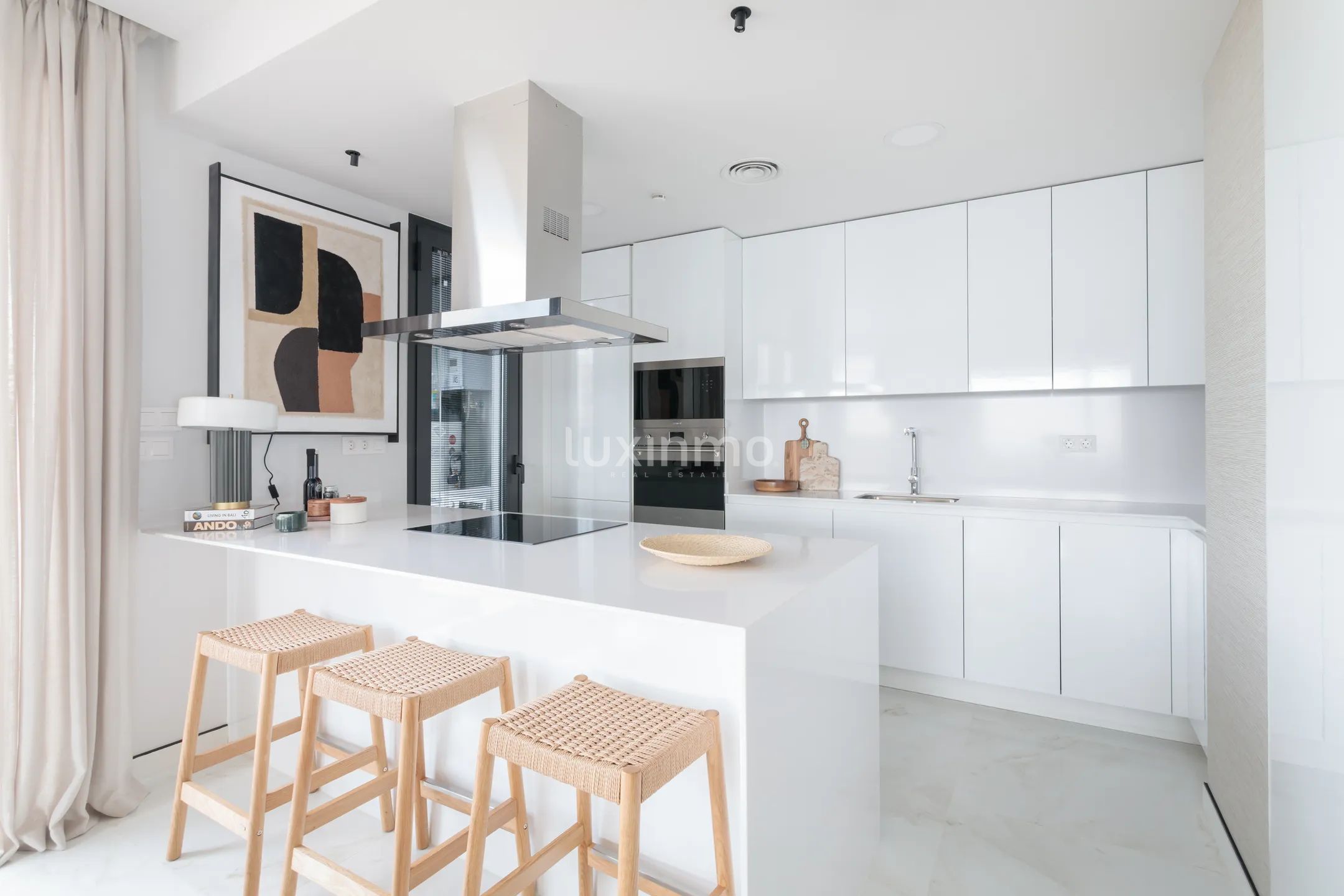 Oszałamiający apartament z 3 sypialniami i widokiem na morze na sprzedaż — photo 5