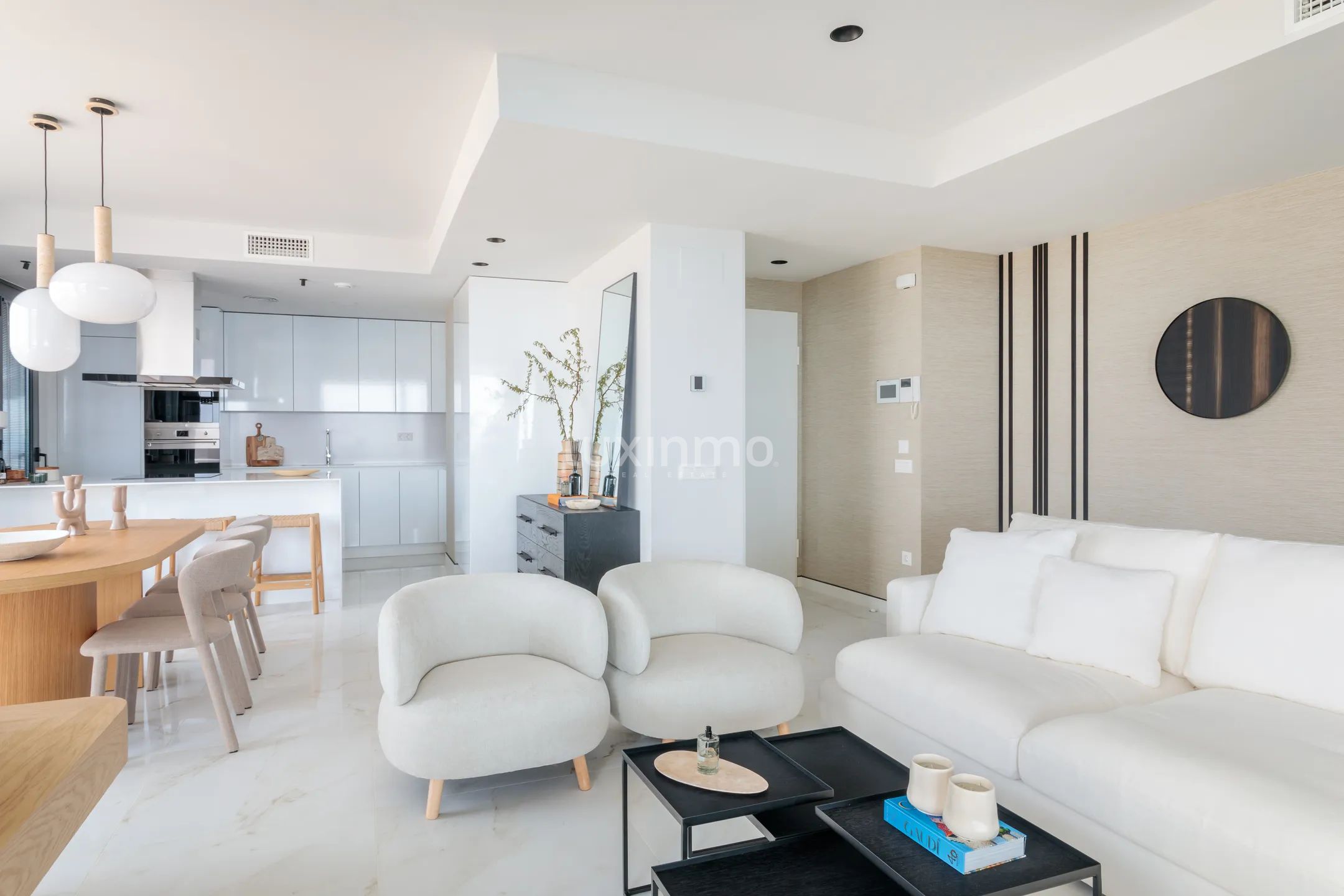 Oszałamiający apartament z 3 sypialniami i widokiem na morze na sprzedaż — photo 12