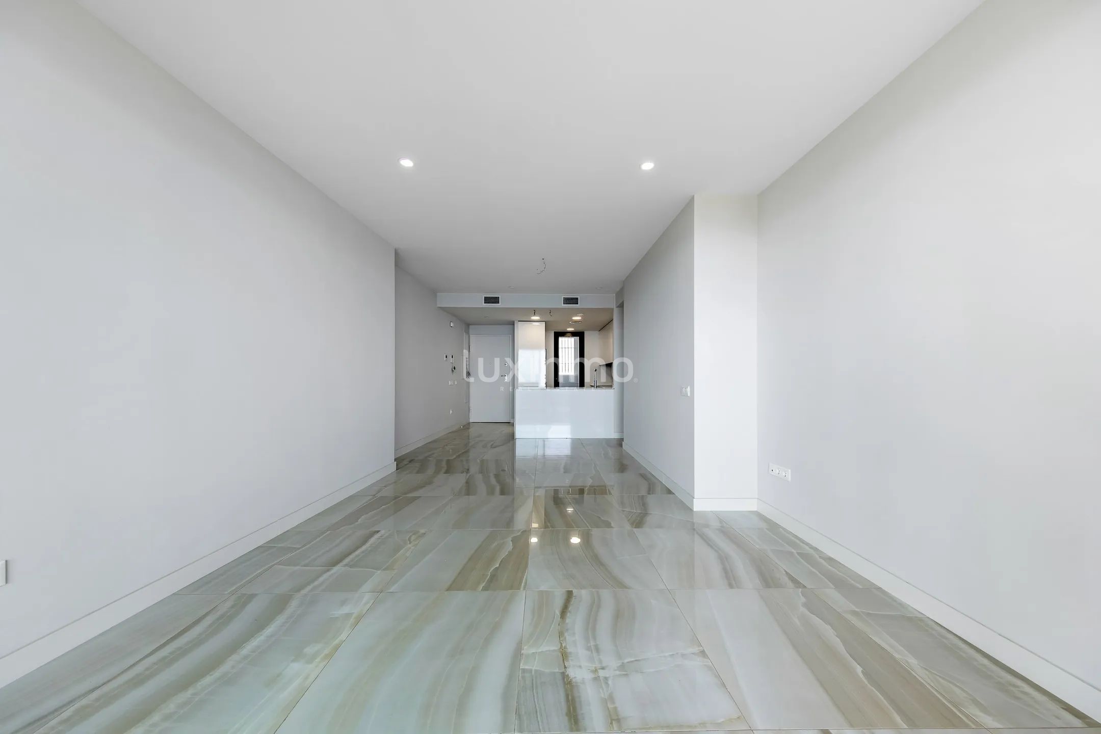 Потрясающая новостройка с 2 спальнями и видом на море — photo 12