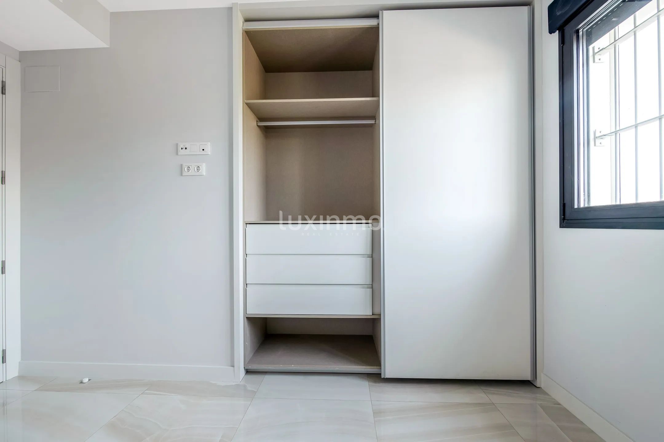 Потрясающая новостройка с 2 спальнями и видом на море — photo 18