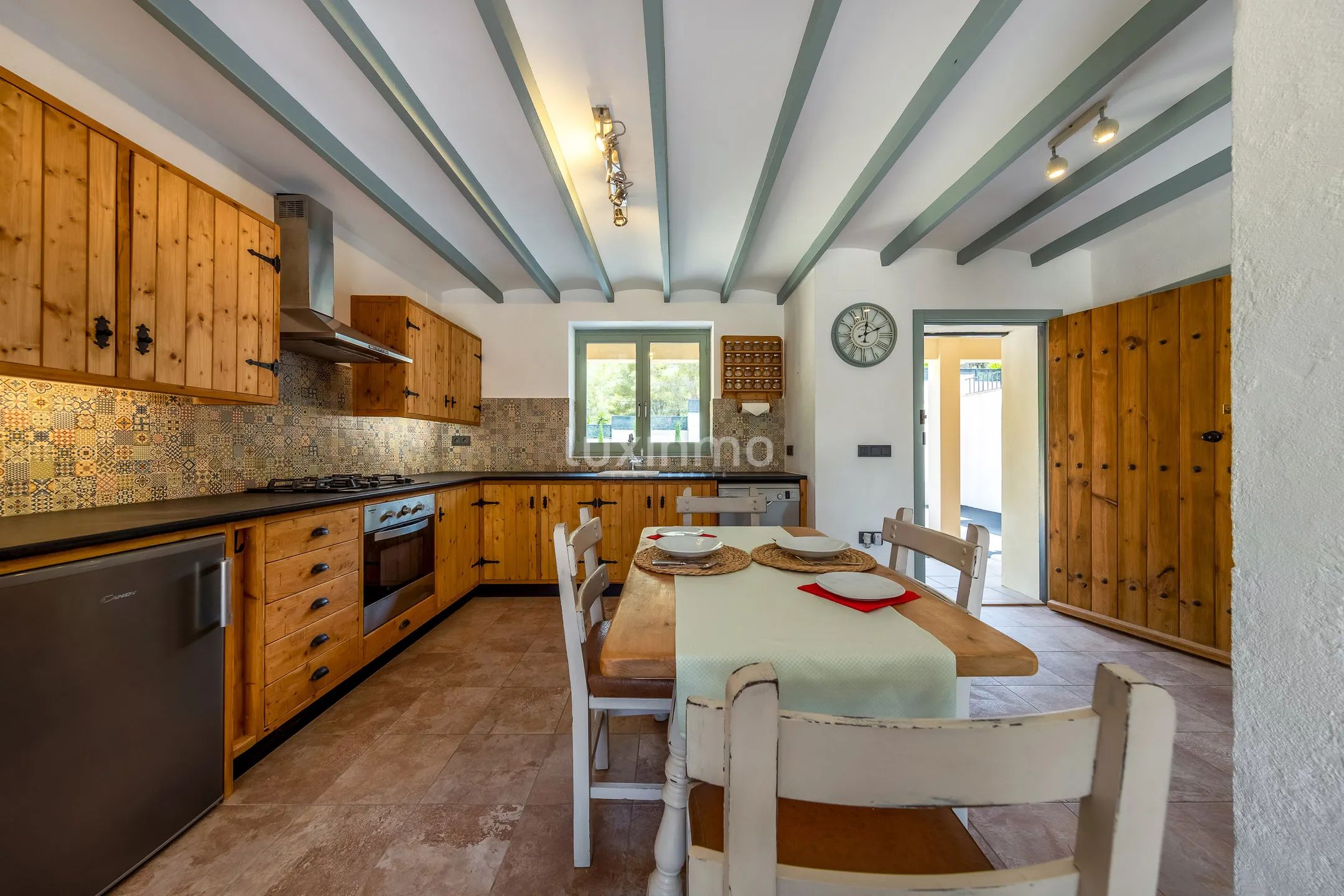 Luxurious mediterranean-style villa with sea views in Finestrat — photo 28