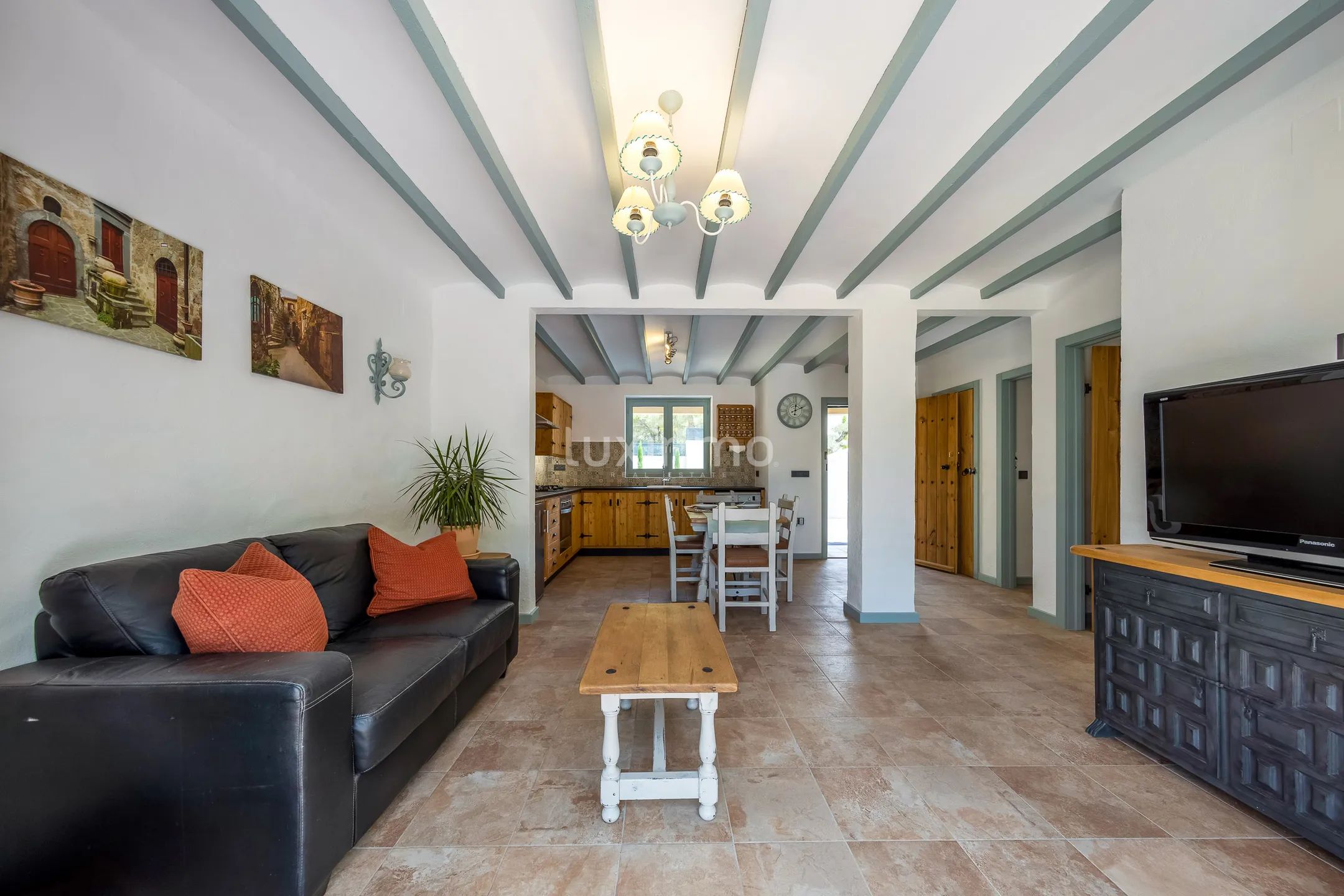 Luxurious mediterranean-style villa with sea views in Finestrat — photo 25