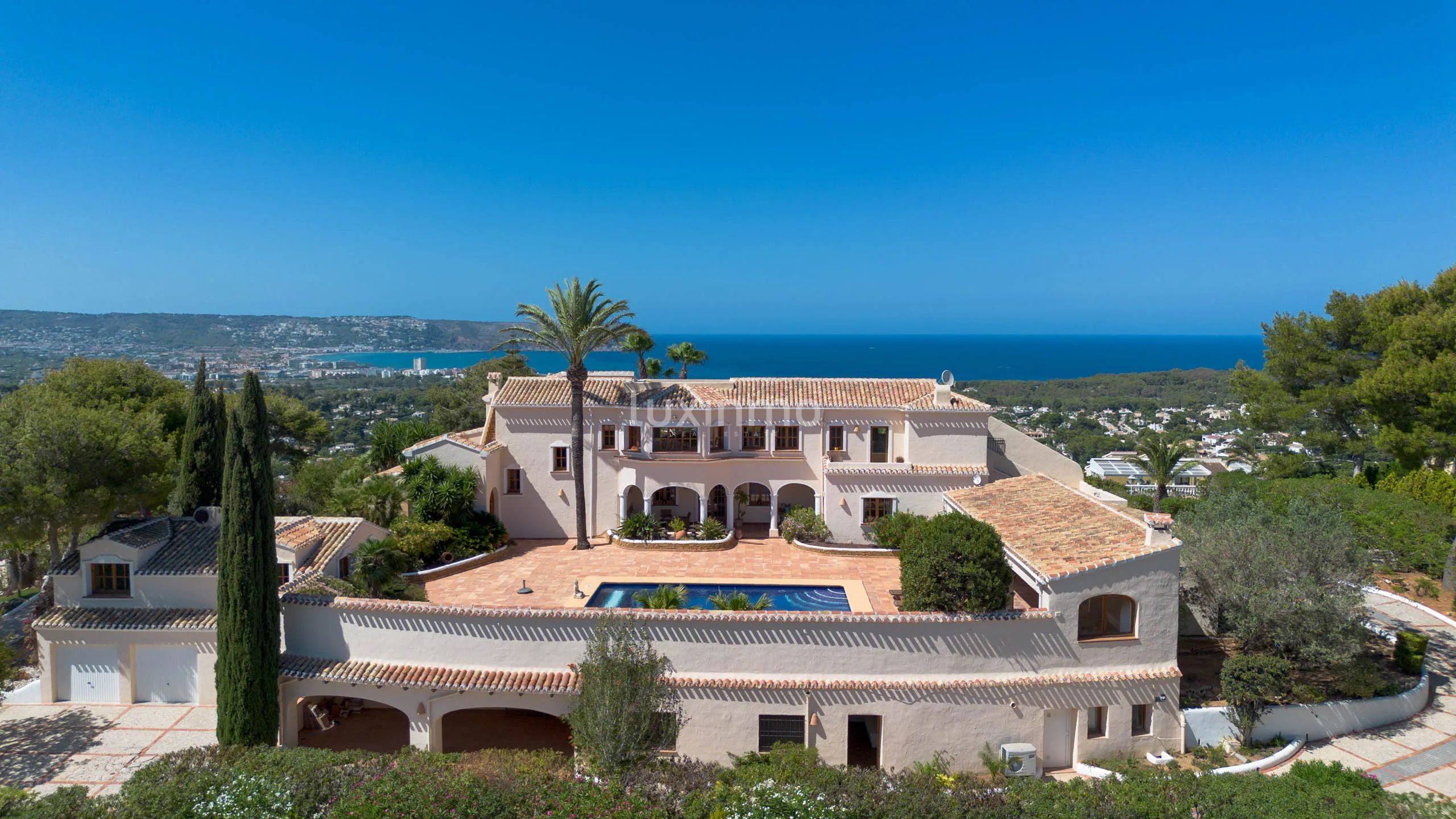 7-Zimmer-Kolonialhaus in Jávea mit Meer- und Bergblick — photo 5