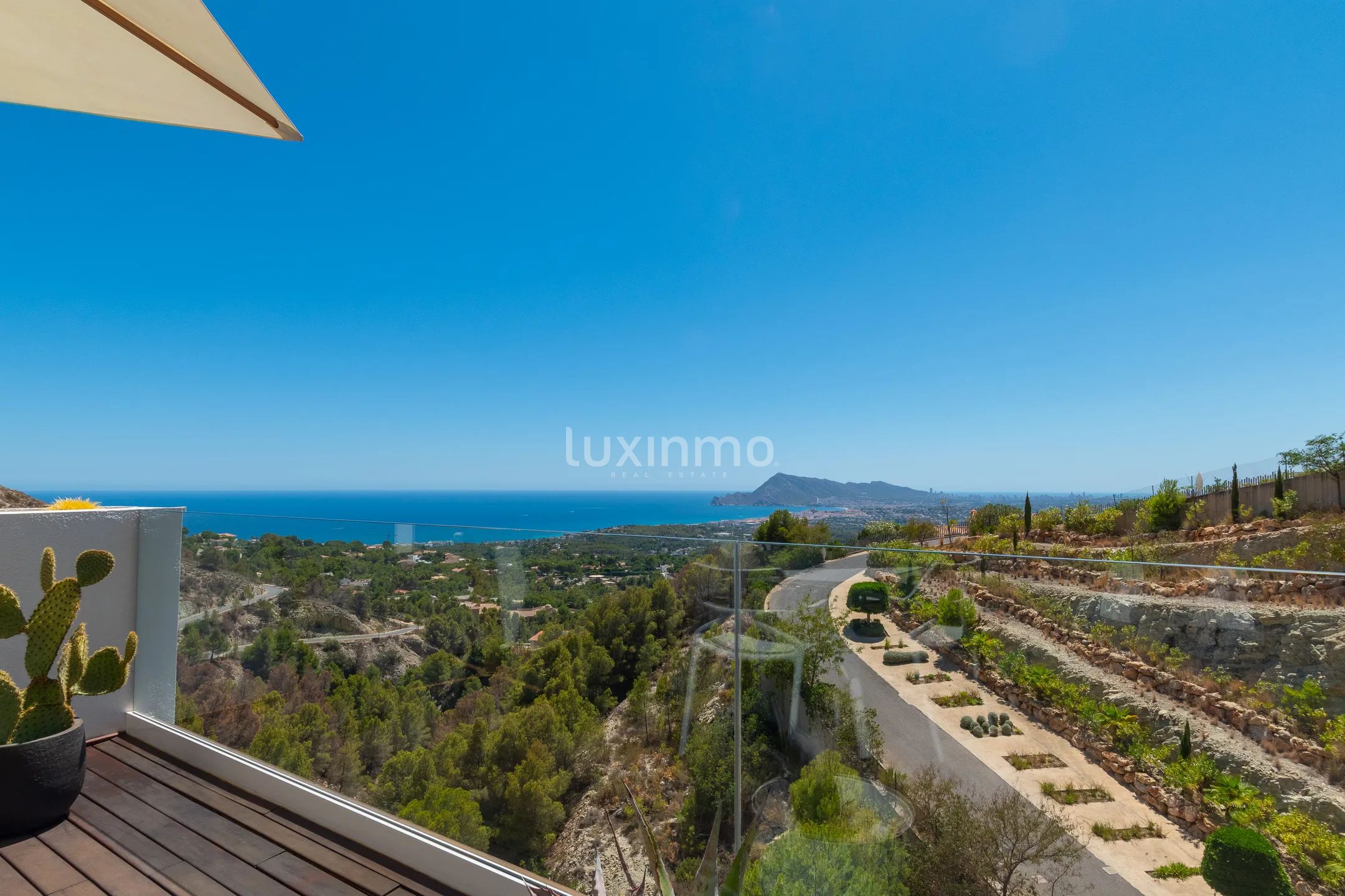 Modern house with sea views in Sierra de Altea — photo 23