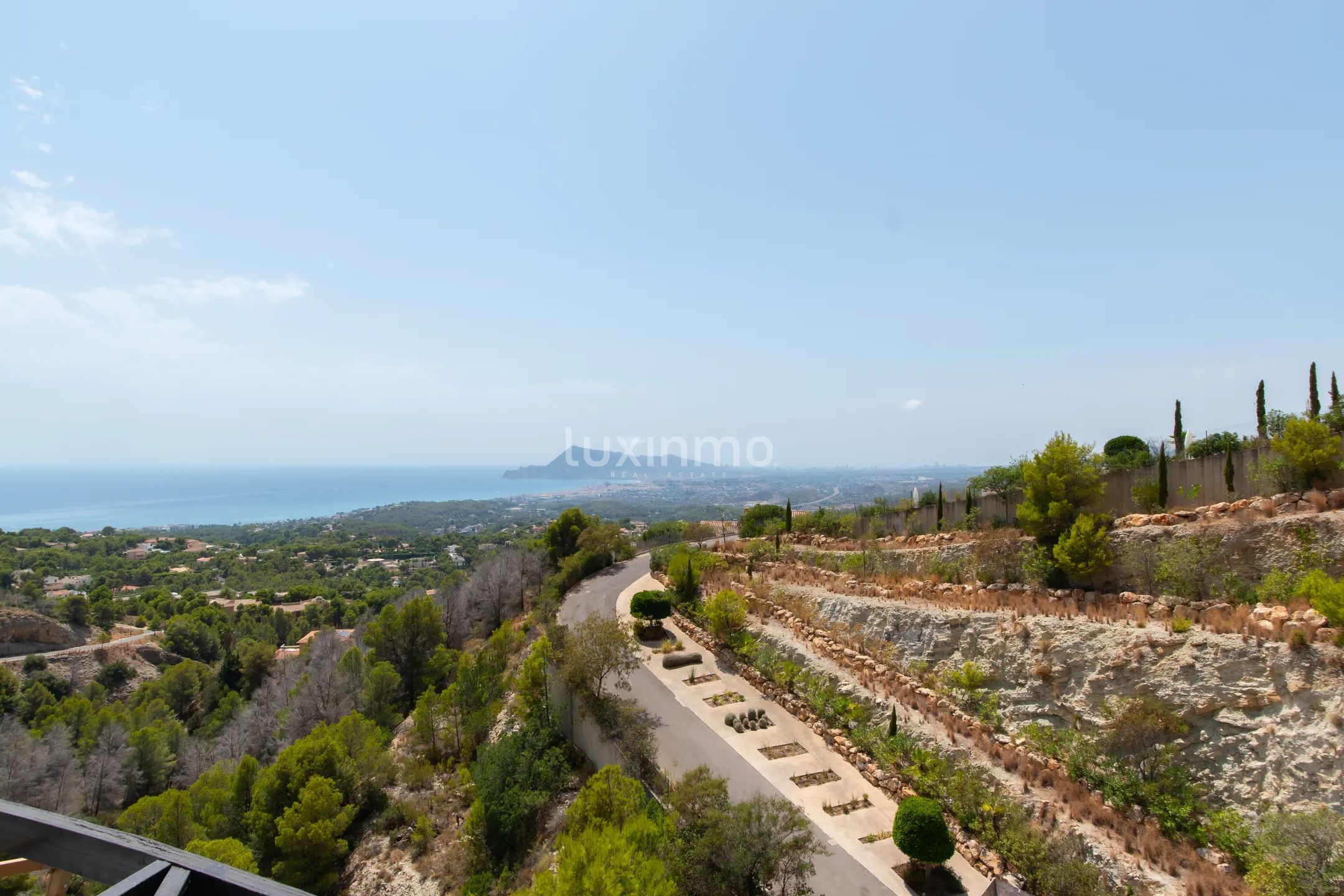 Modern house with sea views in Sierra de Altea — photo 36