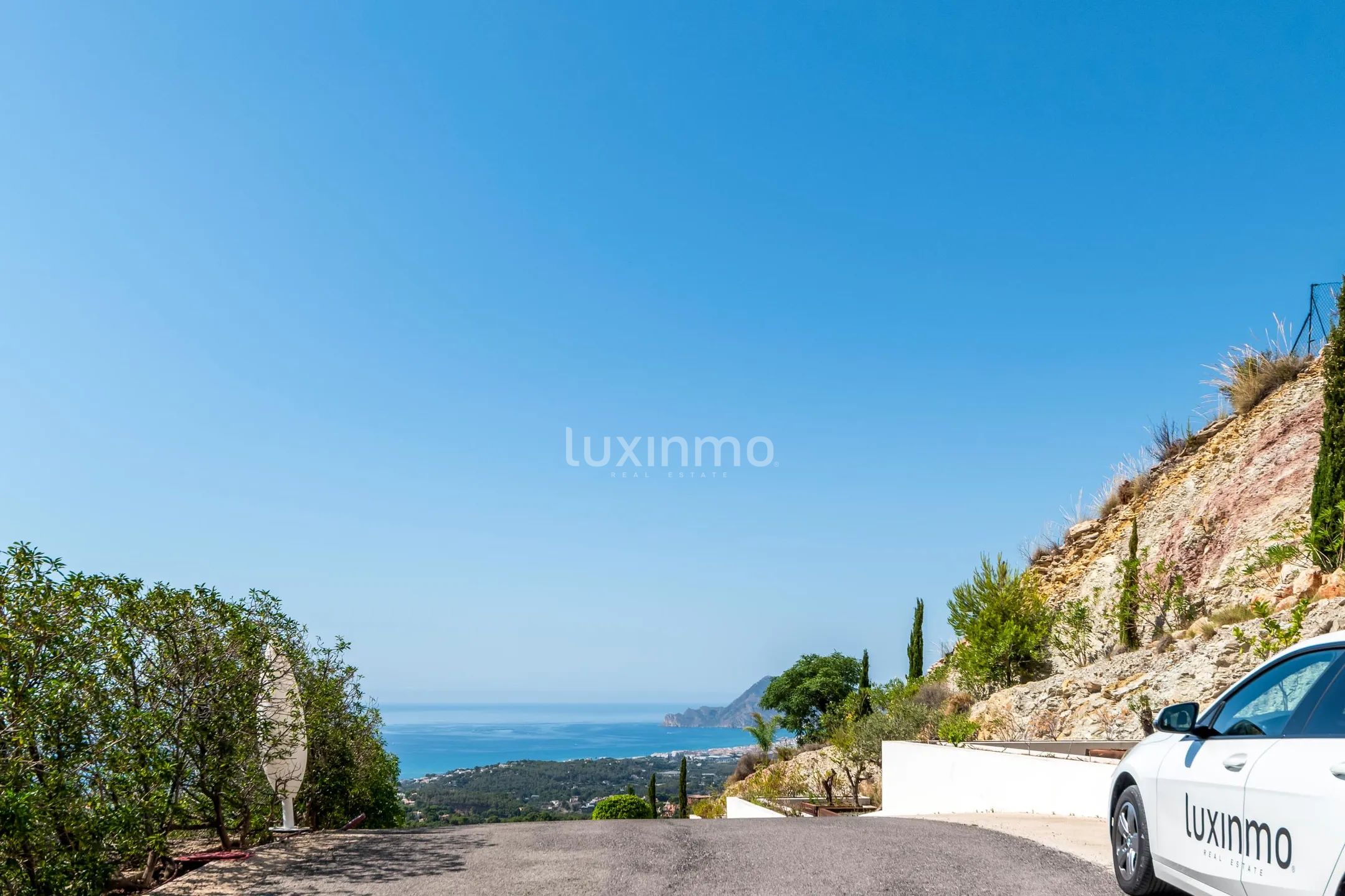 Modern house with sea views in Sierra de Altea — photo 39