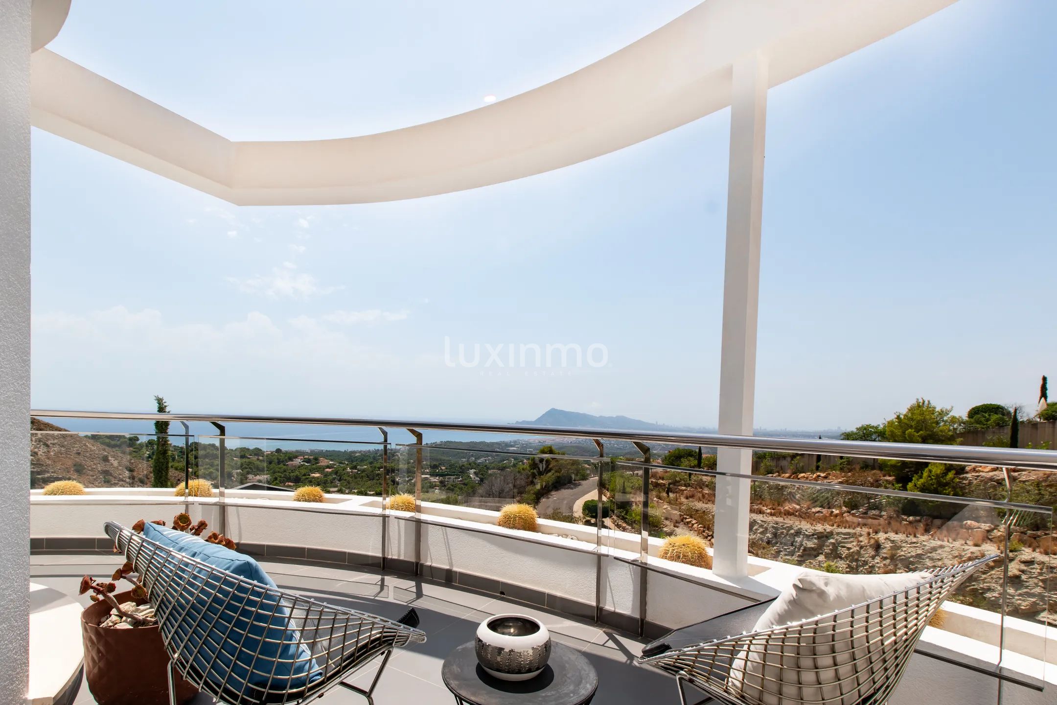 Modern house with sea views in Sierra de Altea