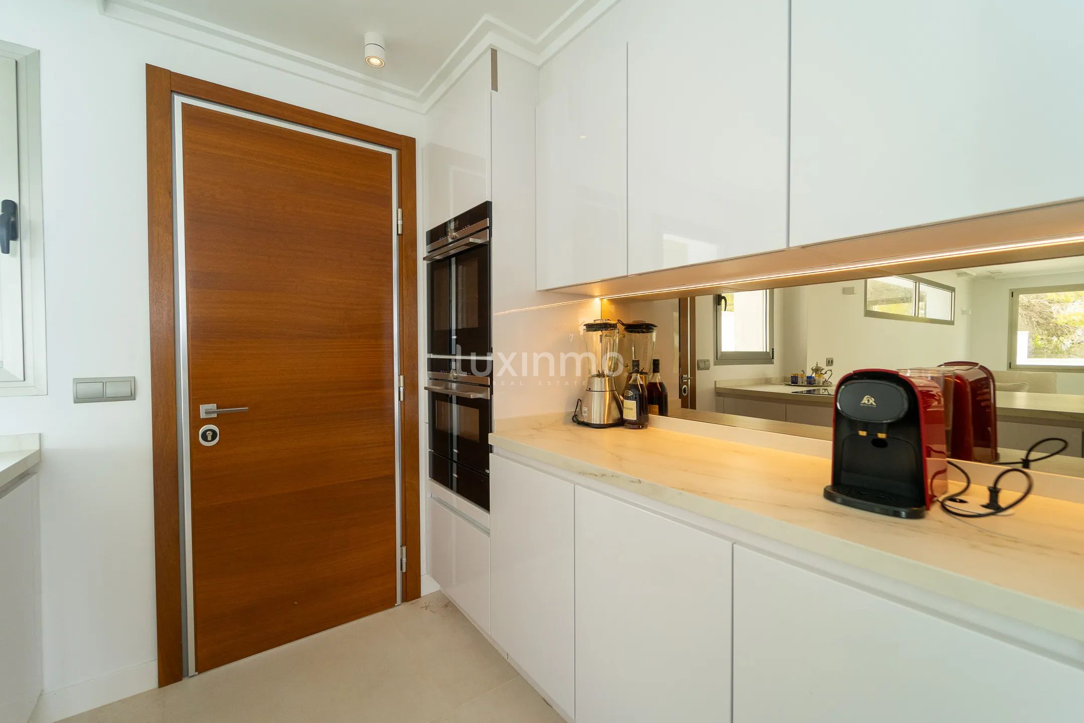 Fantastiskt modernt hus med havsutsikt i Sierra Altea — photo 23