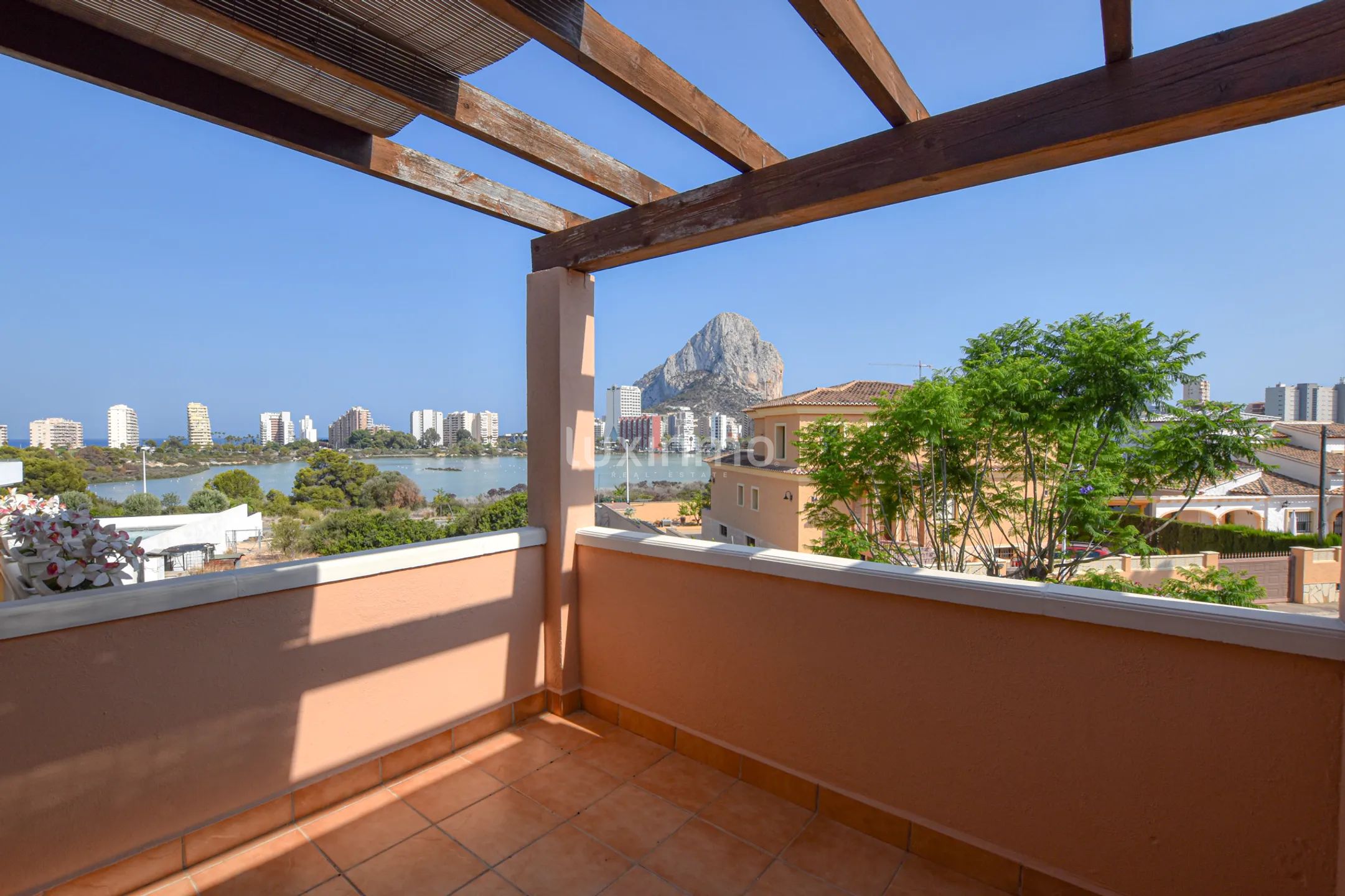 Townhouse  with panoramic views for rent in Calpe — photo 21