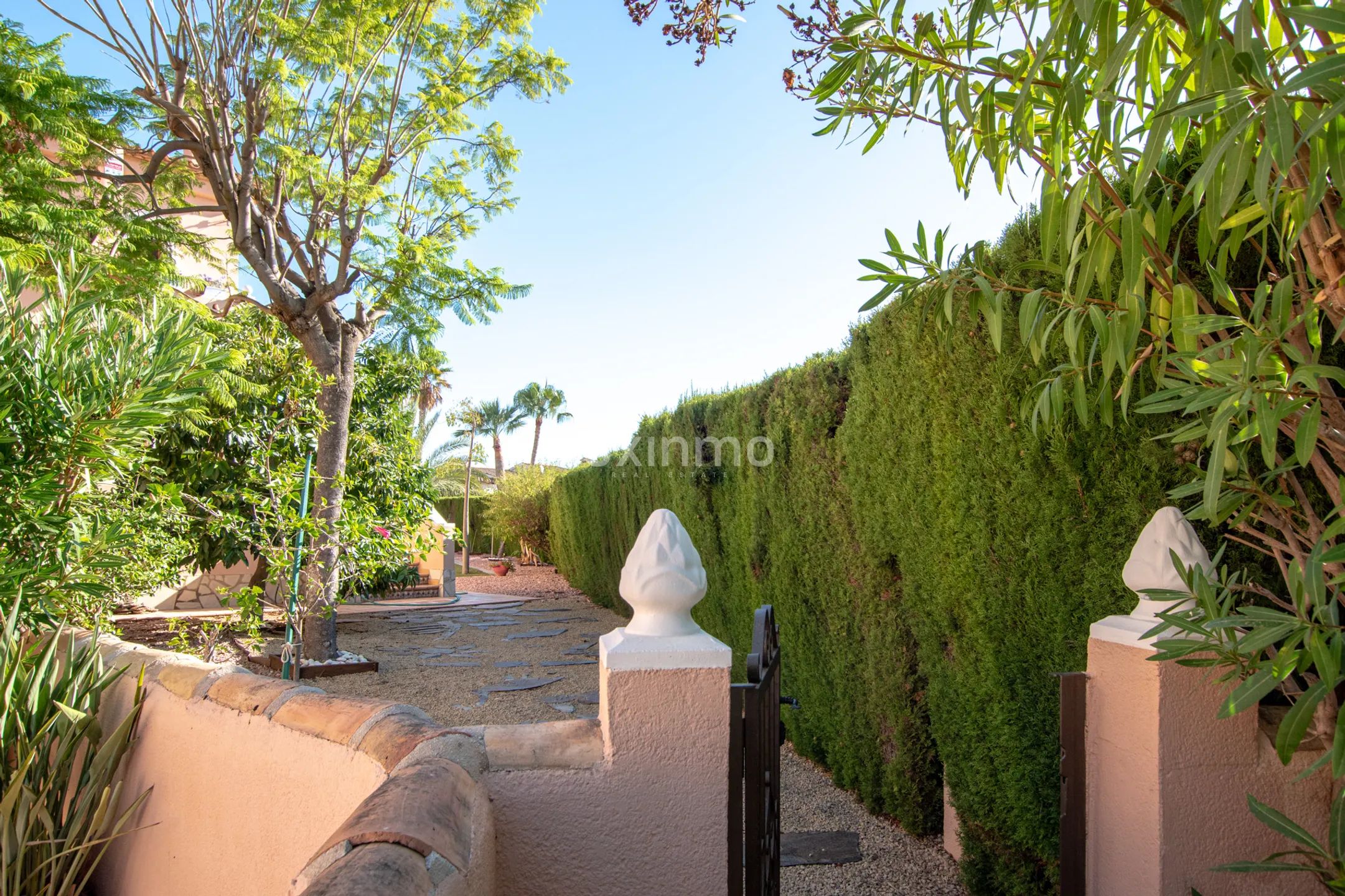 Townhouse with panoramic views for rent in Calpe — photo 3
