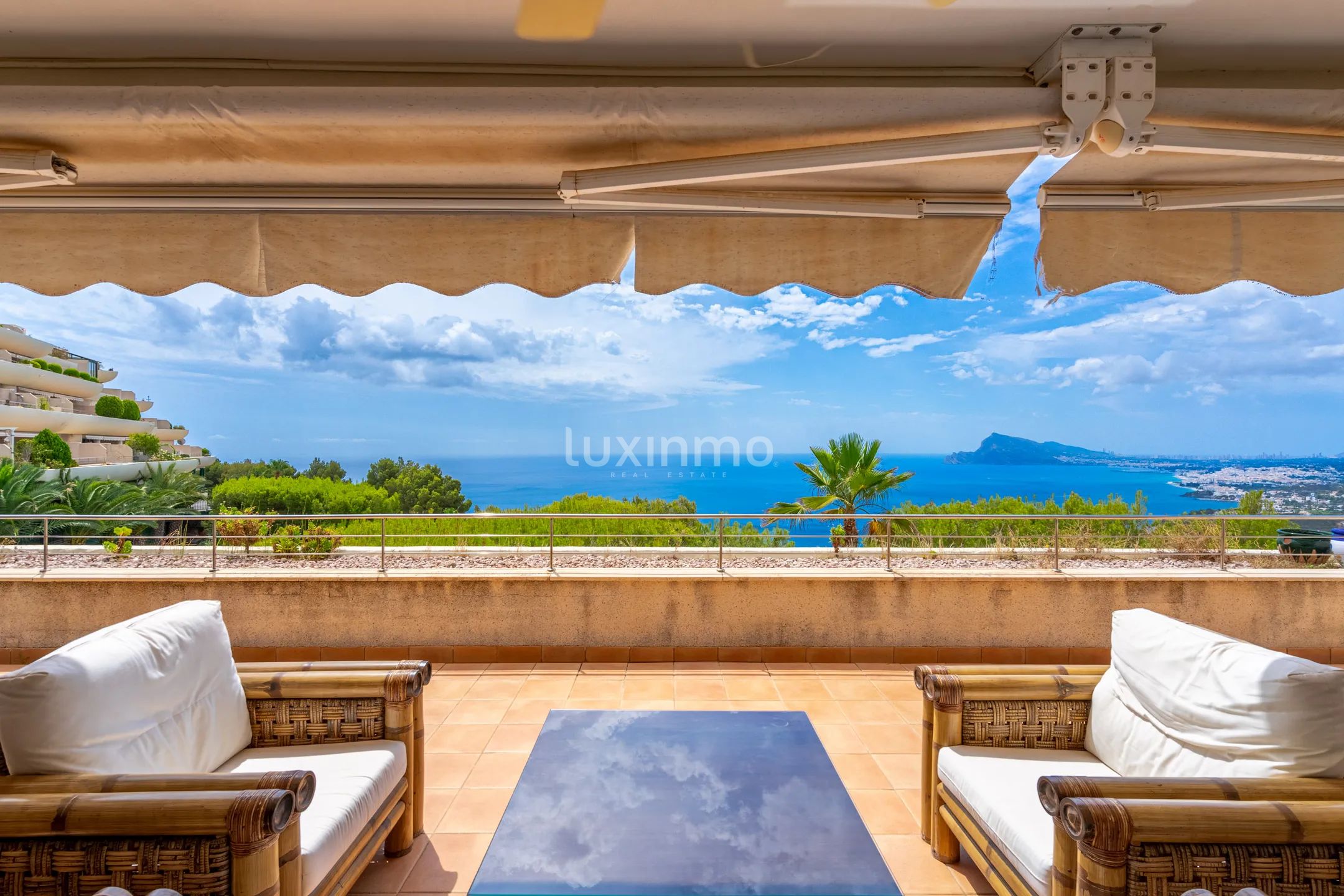 Апартаменты с потрясающим видом на море в Альтеа Хиллс — photo 20