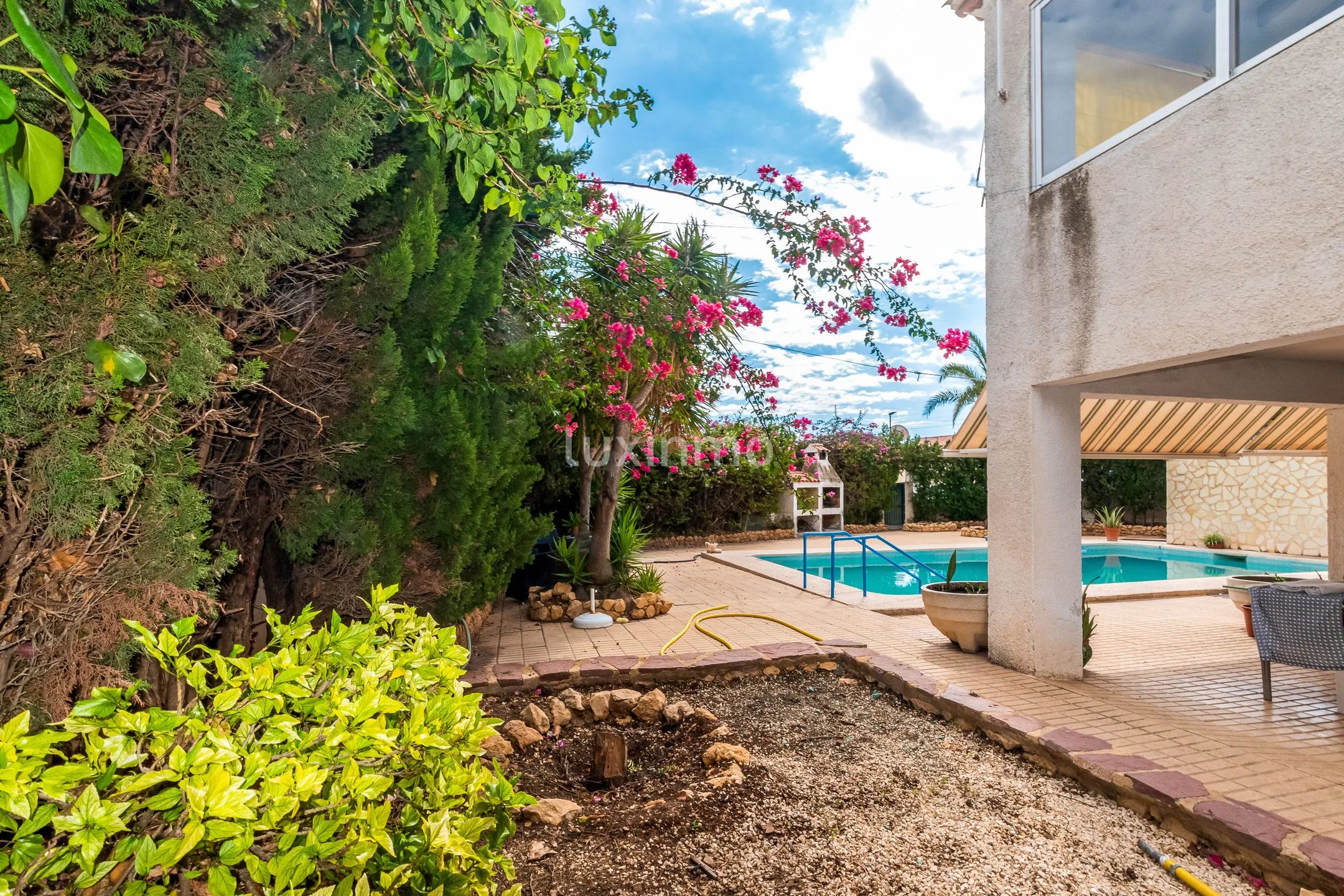 Villa con piscina para reformar en venta en Alfaz — photo 3