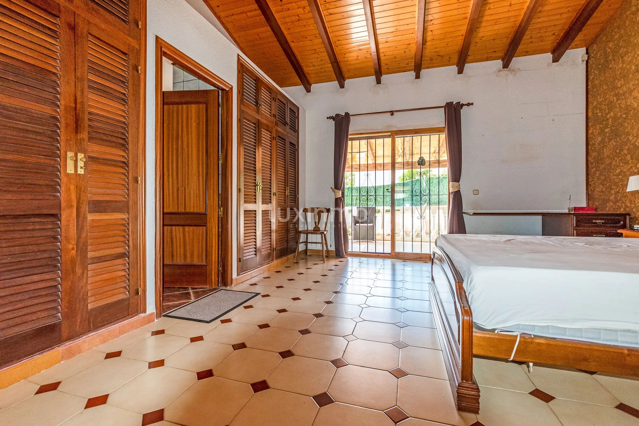 Villa con piscina para reformar en venta en Alfaz — photo 4