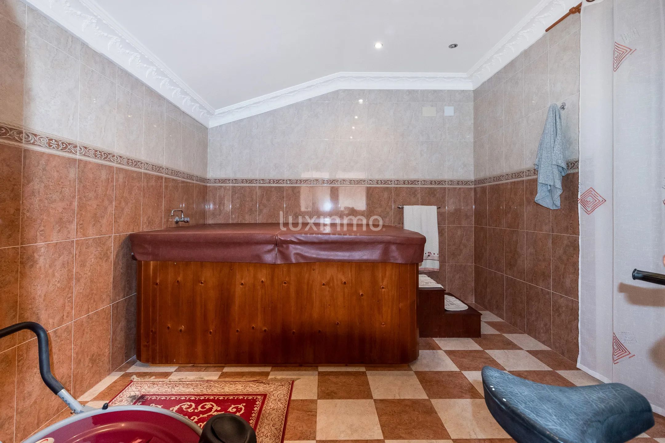 Villa near the centre for sale in Albir — photo 11
