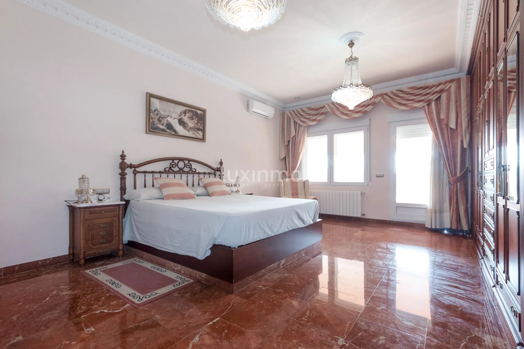Villa near the centre for sale in Albir — photo 8
