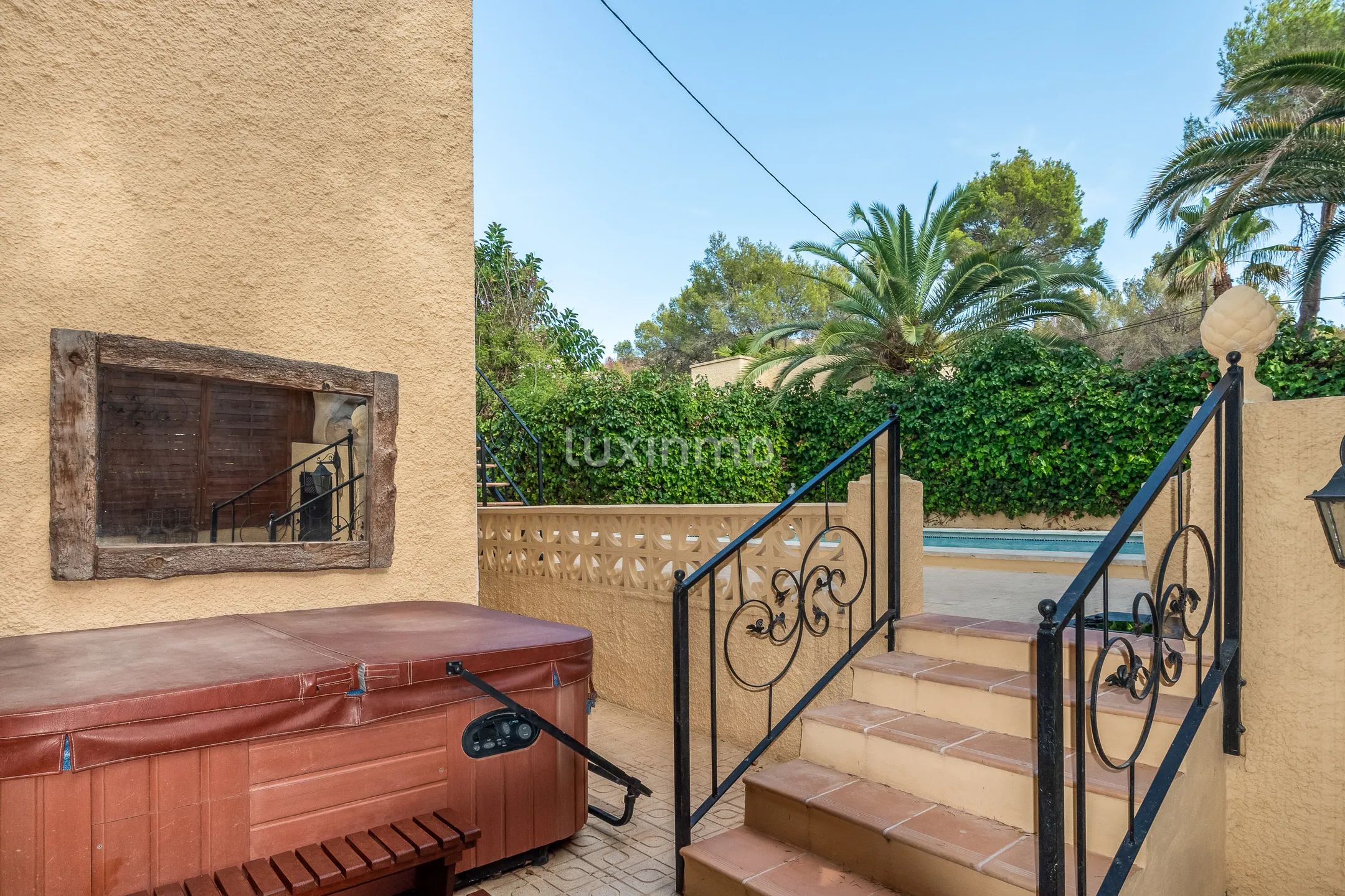 Beautiful villa with swimming pool for rent in Albir — photo 25