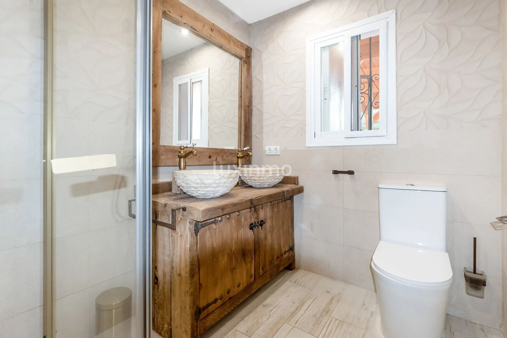 Beautiful villa with swimming pool for rent in Albir — photo 22