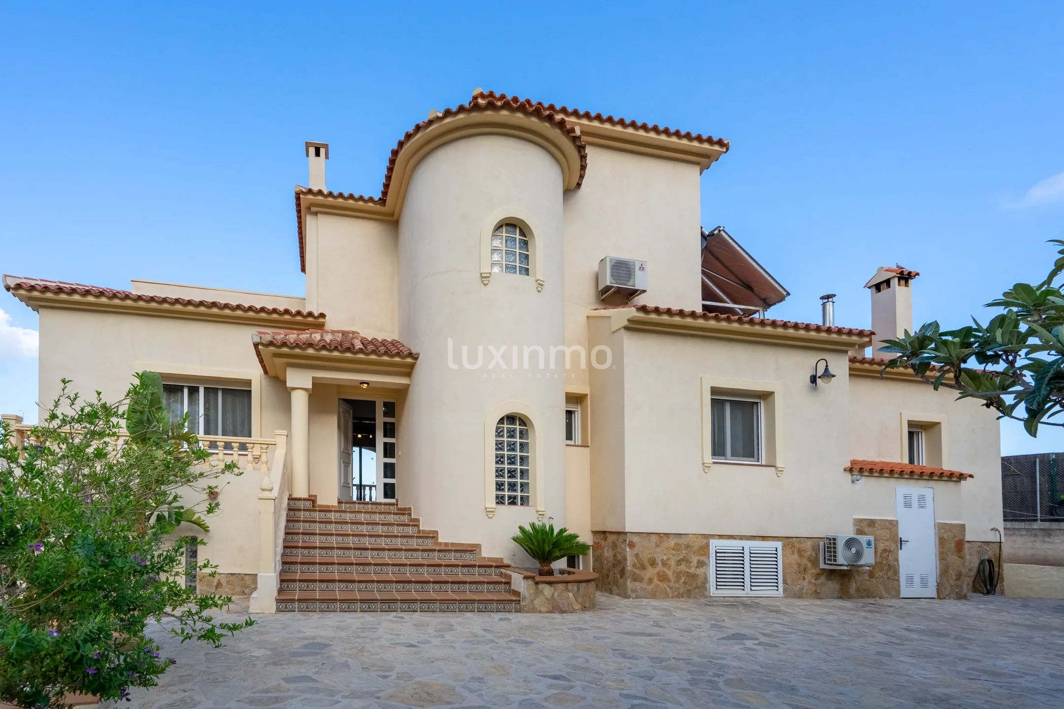 Villa mediterránea con vistas al mar y a la montaña en Calpe — photo 3