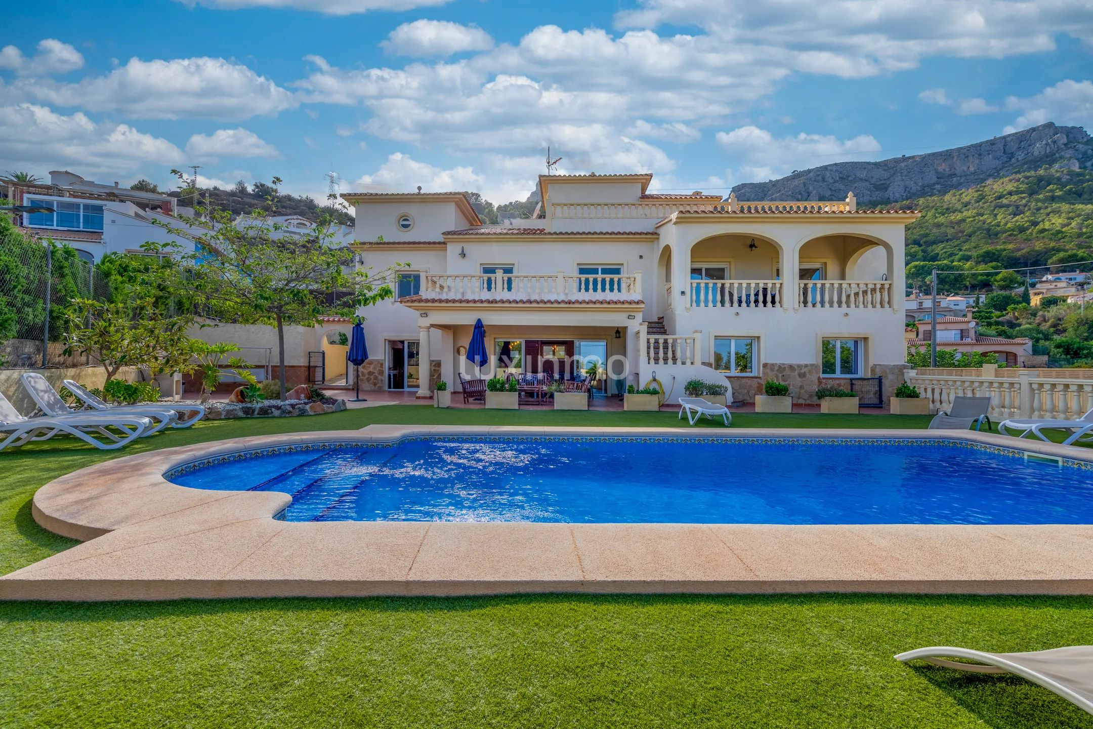 Villa mediterránea con vistas al mar y a la montaña en Calpe — photo 1