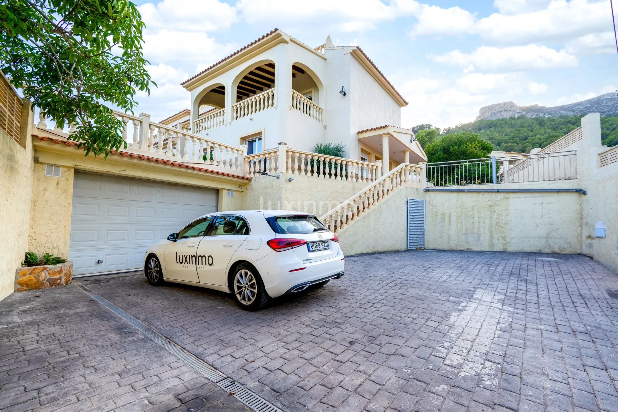 Средиземноморская вилла с видом на море и горы в Кальпе — photo 43