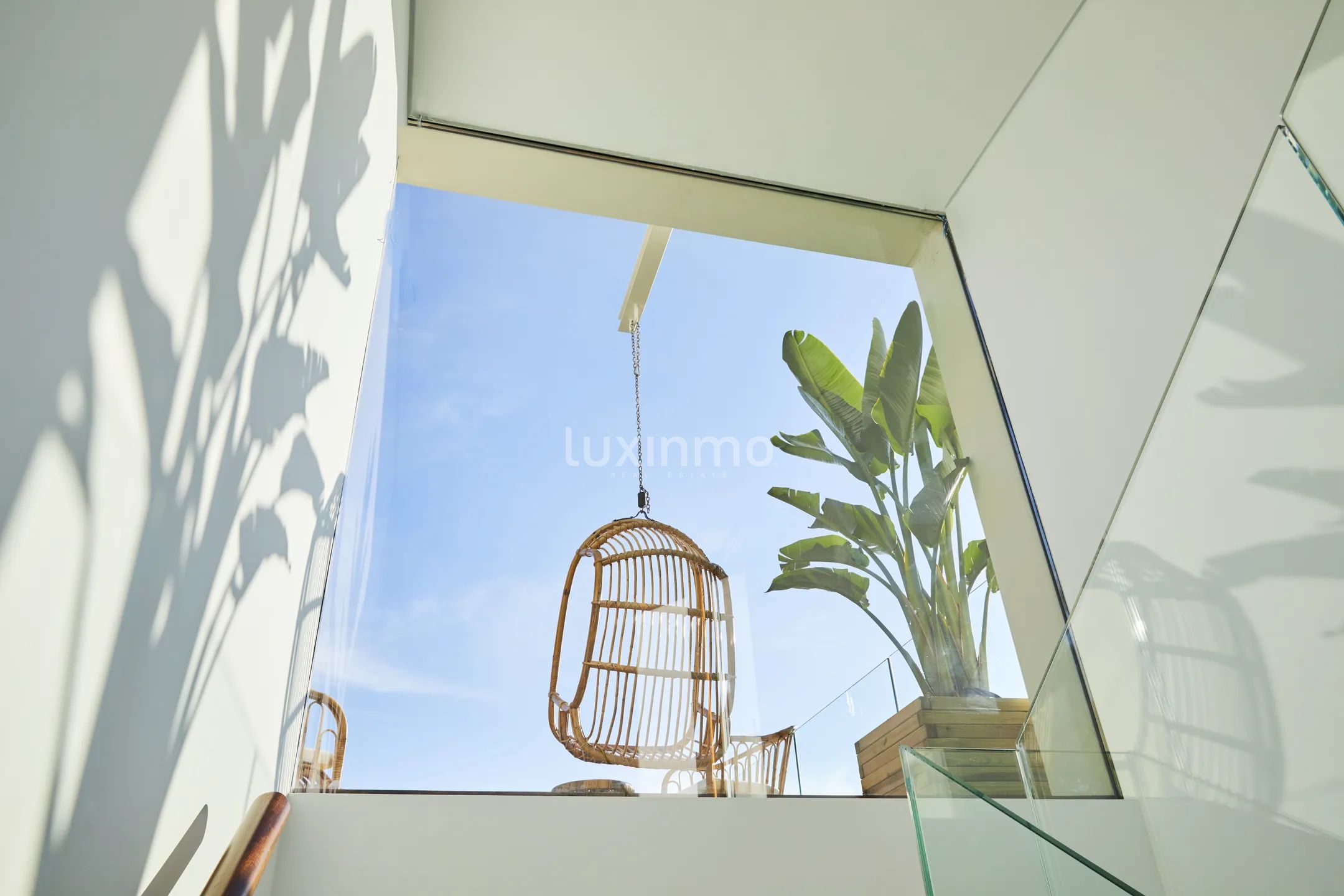 Striking Contemporary Villa in Cala Llonga, Seamlessly Integrated into Nature — photo 10