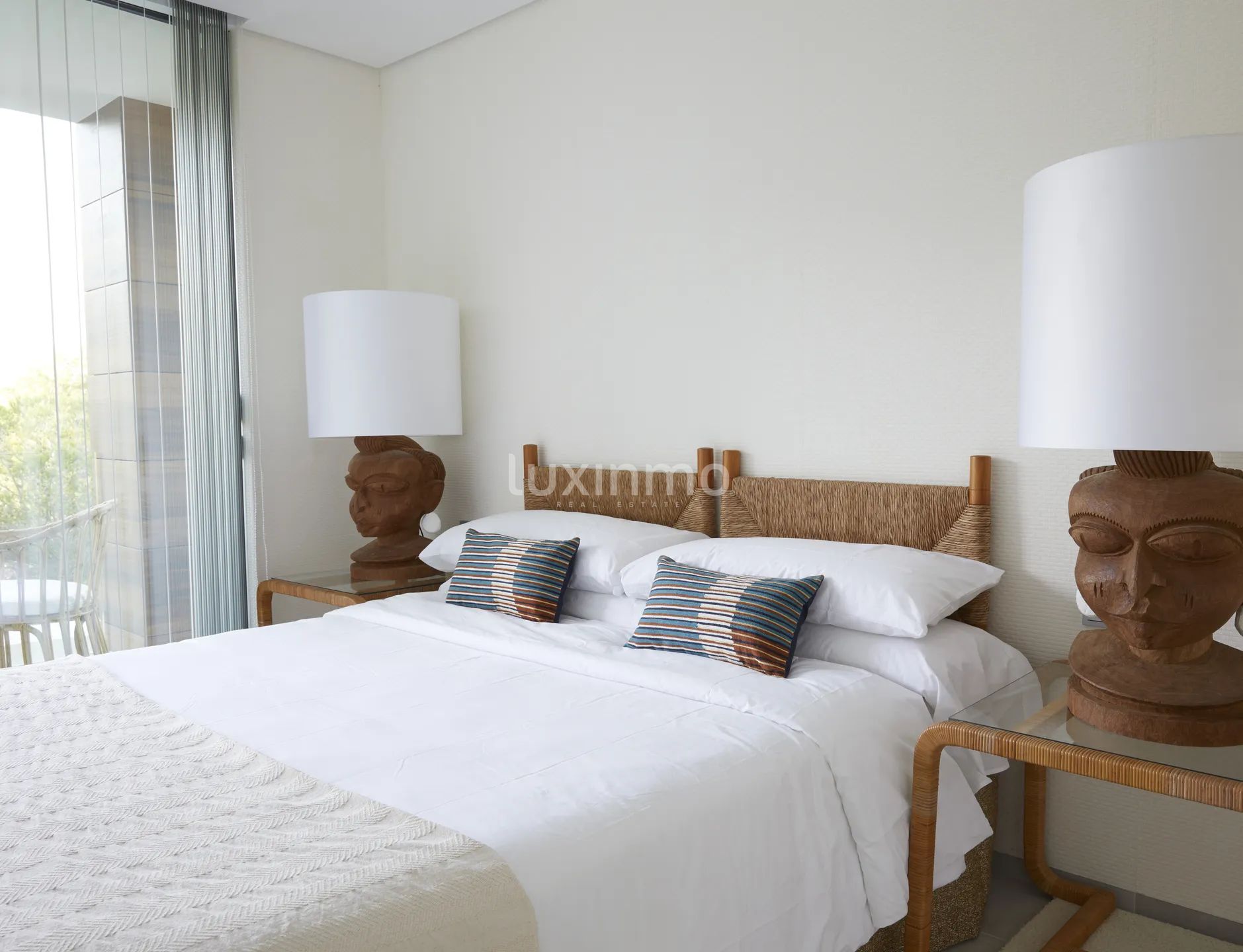 Striking Contemporary Villa in Cala Llonga, Seamlessly Integrated into Nature — photo 16