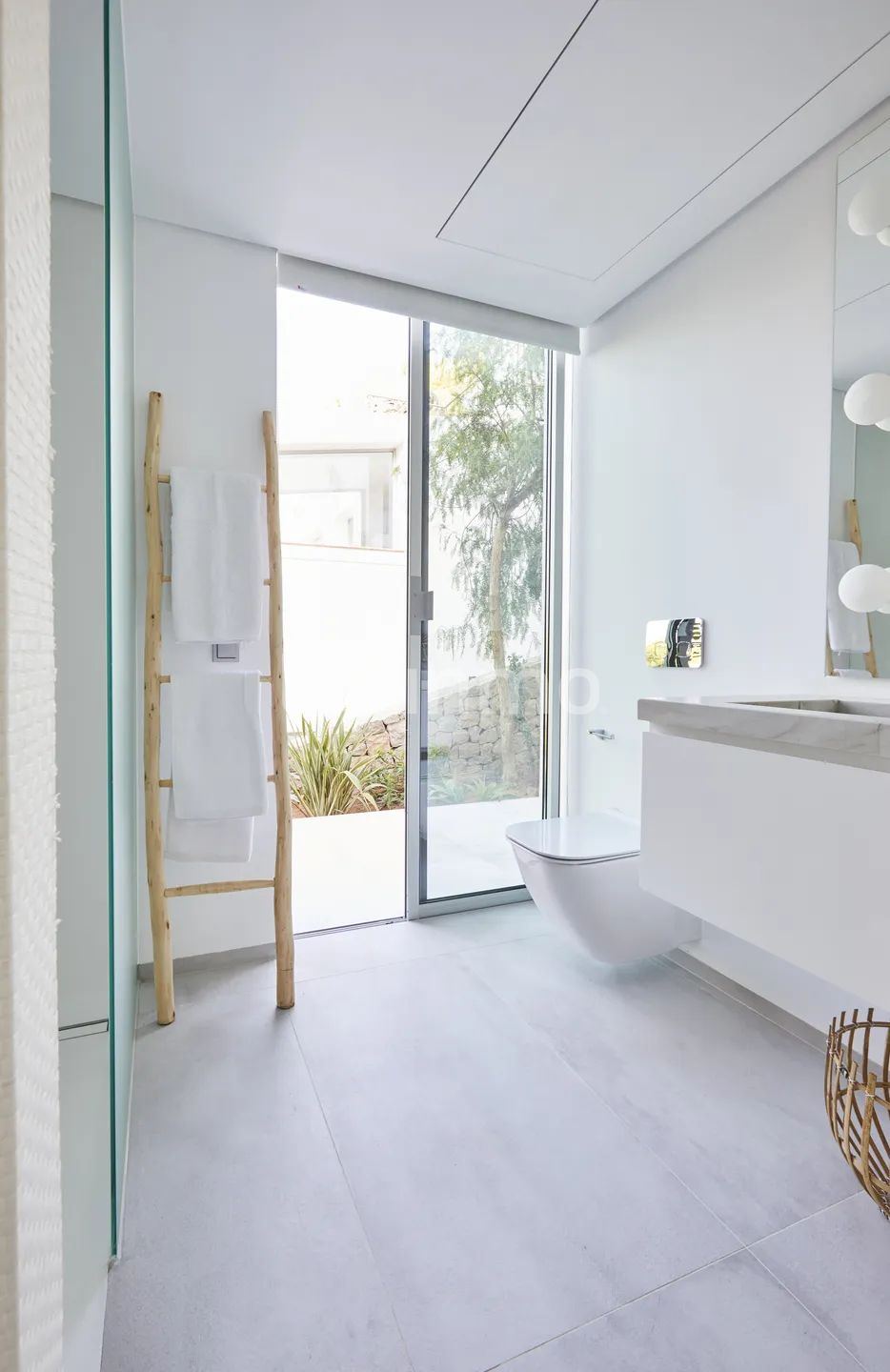 Striking Contemporary Villa in Cala Llonga, Seamlessly Integrated into Nature — photo 14