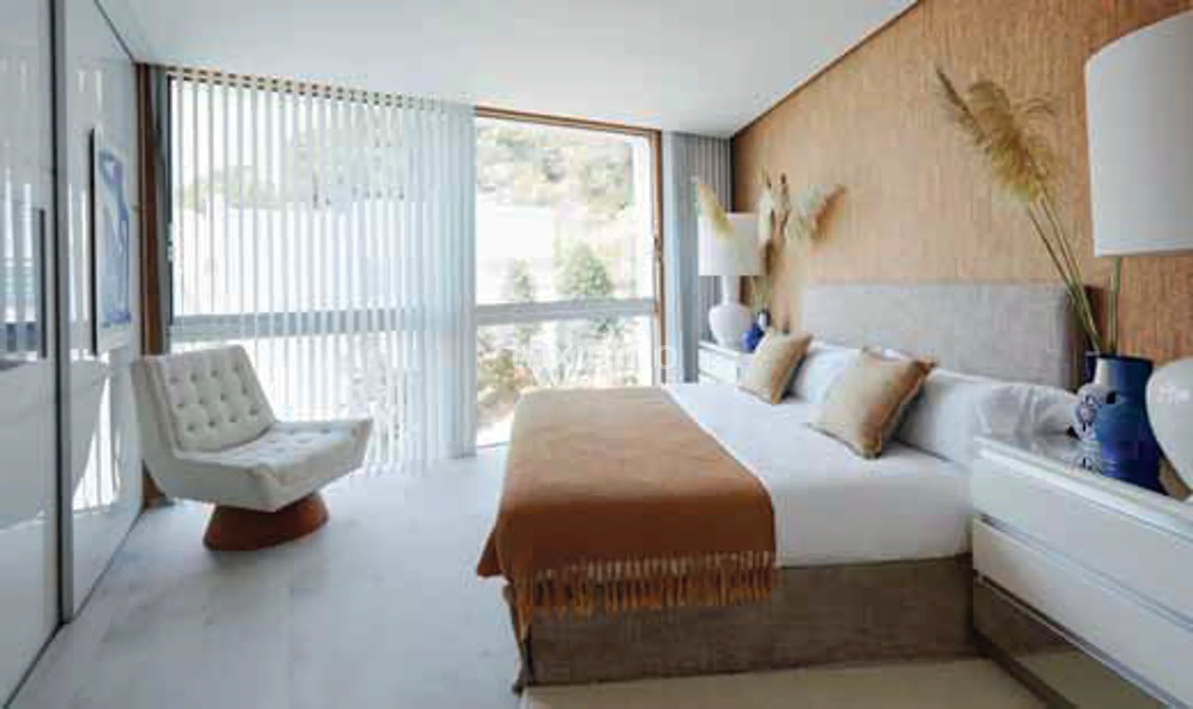 Striking Contemporary Villa in Cala Llonga, Seamlessly Integrated into Nature — photo 15