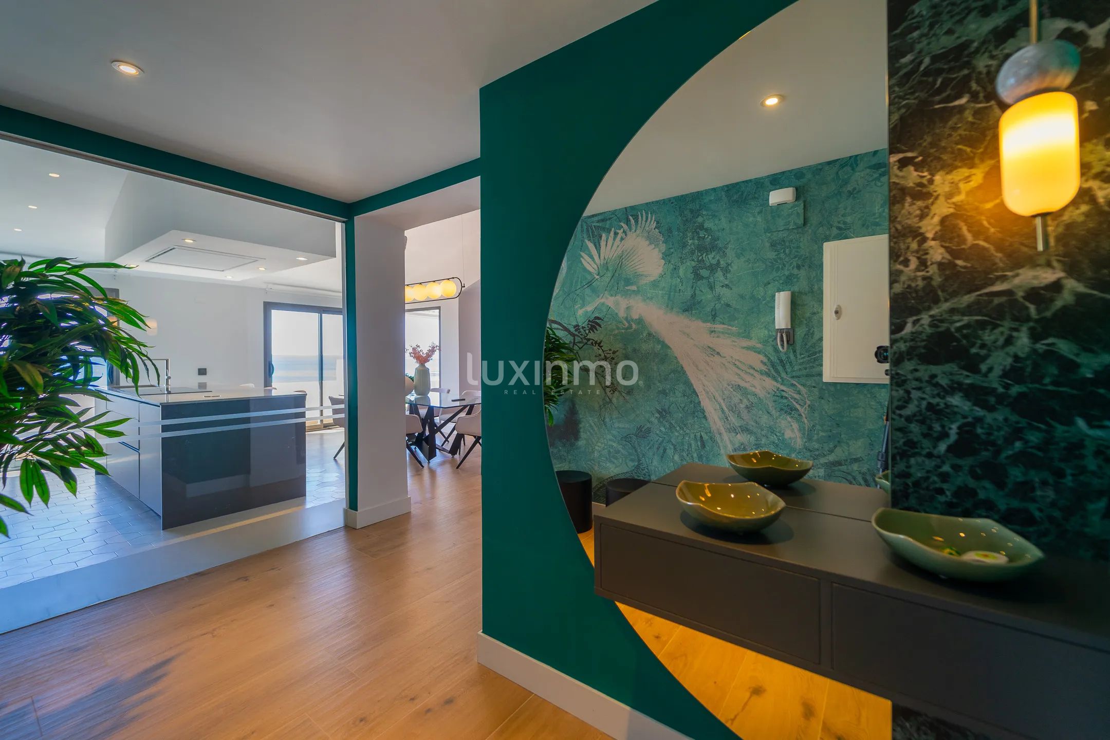 Modern penthouse on the beachfront in Campomanes — photo 4