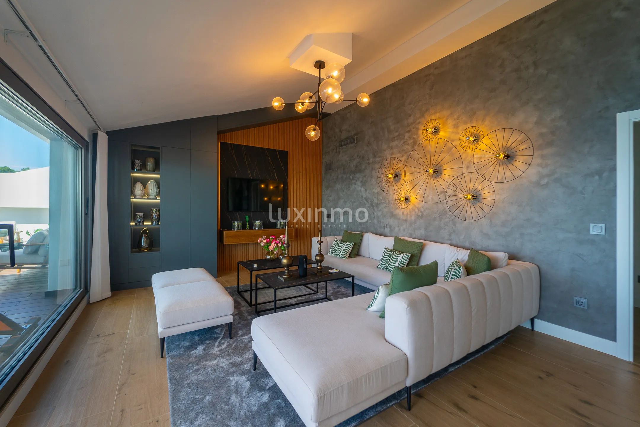 Modern penthouse on the beachfront in Campomanes — photo 12