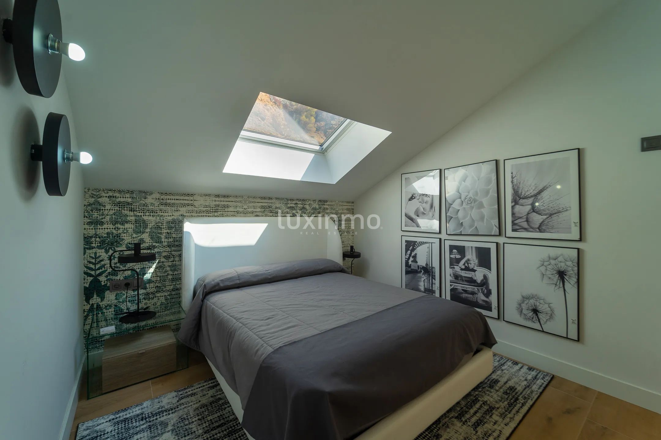 Modern penthouse on the beachfront in Campomanes — photo 19