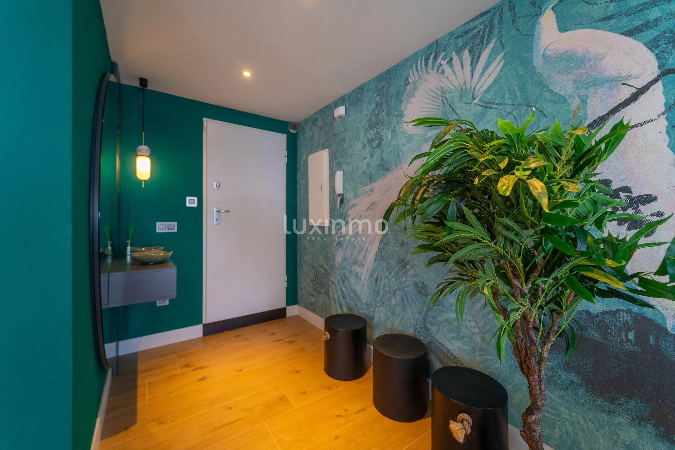 Modern penthouse on the beachfront in Campomanes — photo 3
