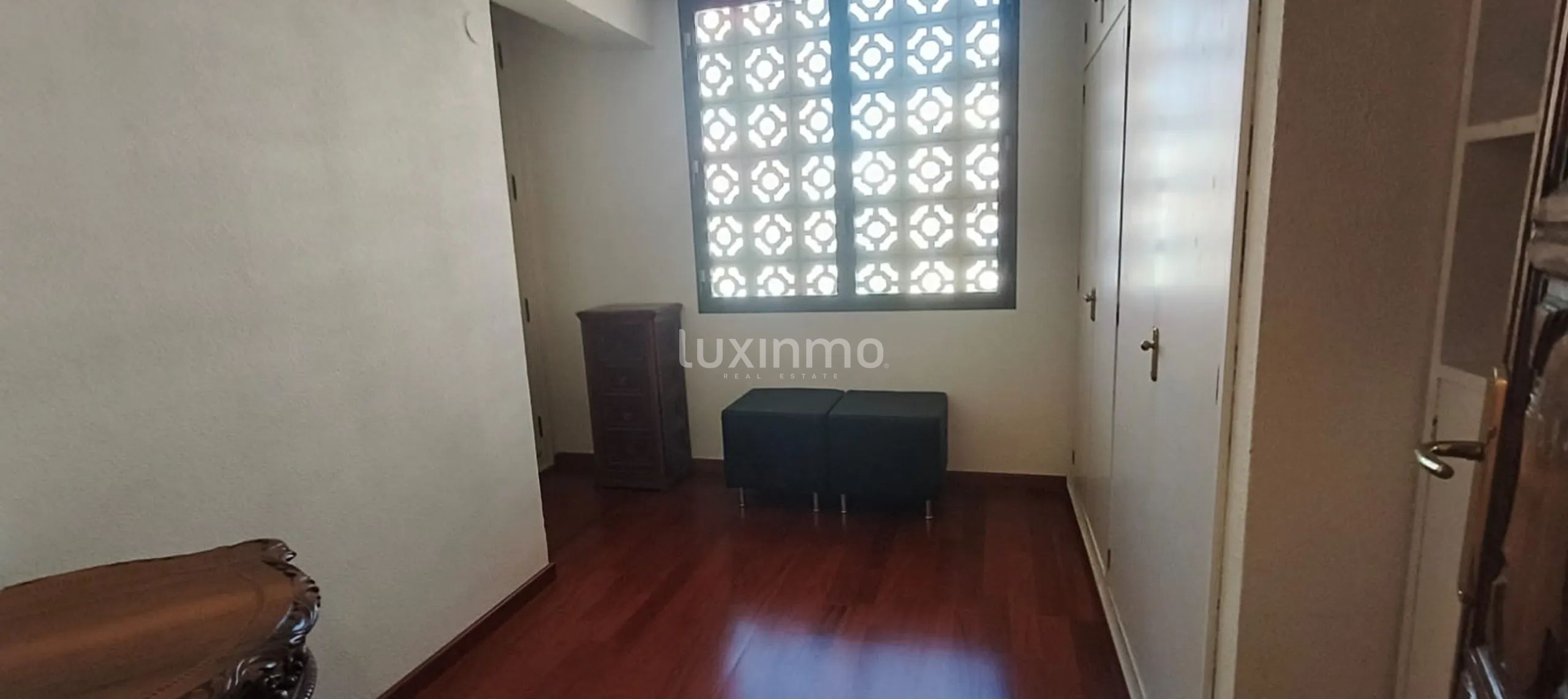 Magnificent 220m2 apartment second line of Levante Beach Benidorm — photo 24