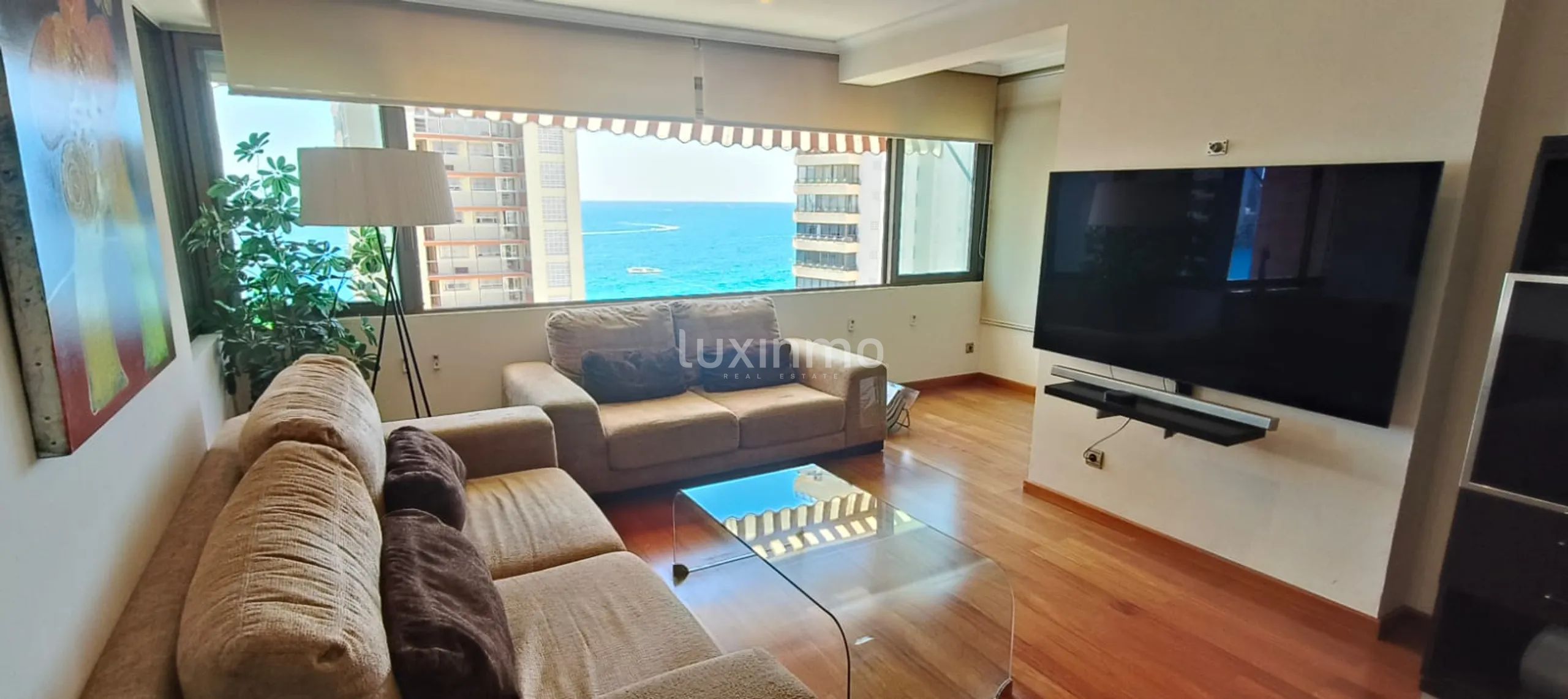 Magnificent 220m2 apartment second line of Levante Beach Benidorm — photo 7