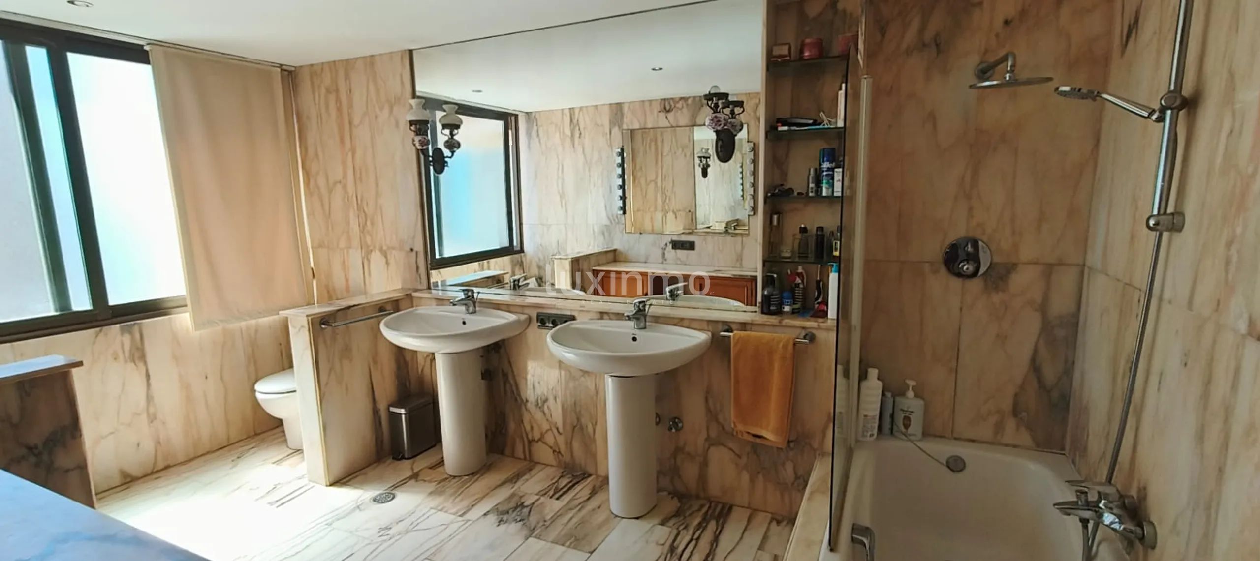 Magnificent 220m2 apartment second line of Levante Beach Benidorm — photo 12