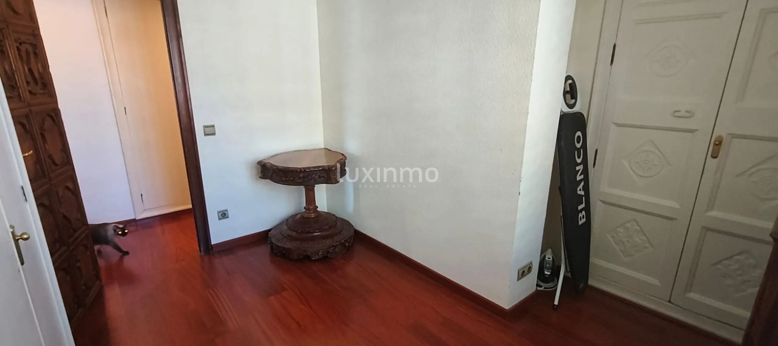 Magnificent 220m2 apartment second line of Levante Beach Benidorm — photo 20