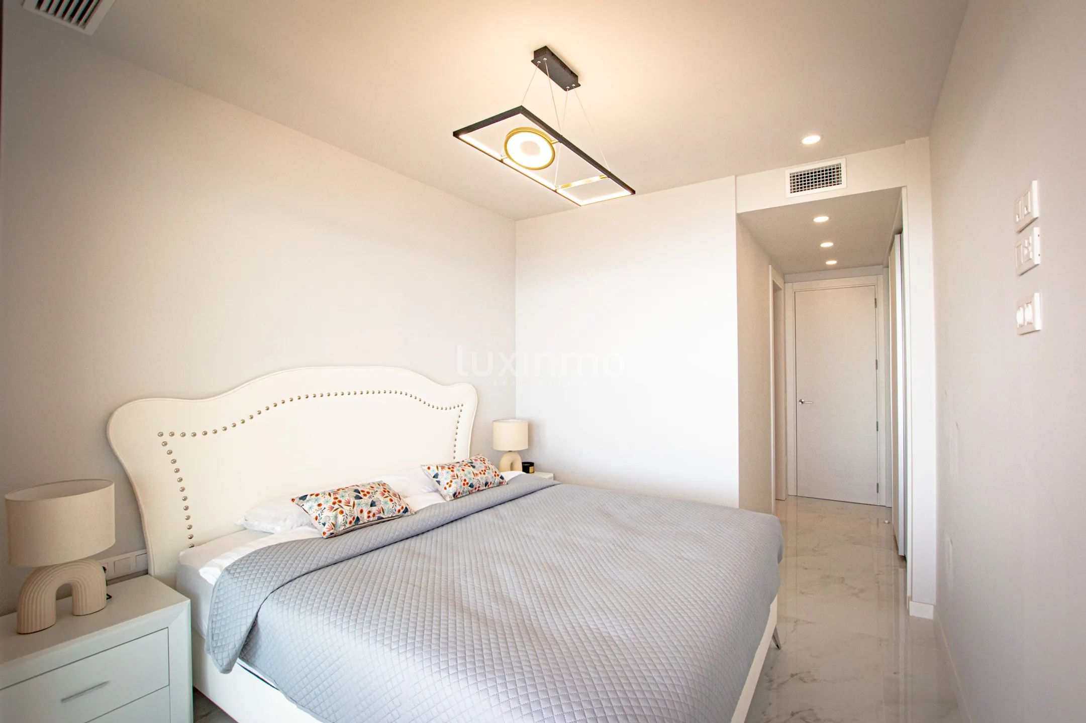 Flat with sea view for rent in Benidorm Beach — photo 15