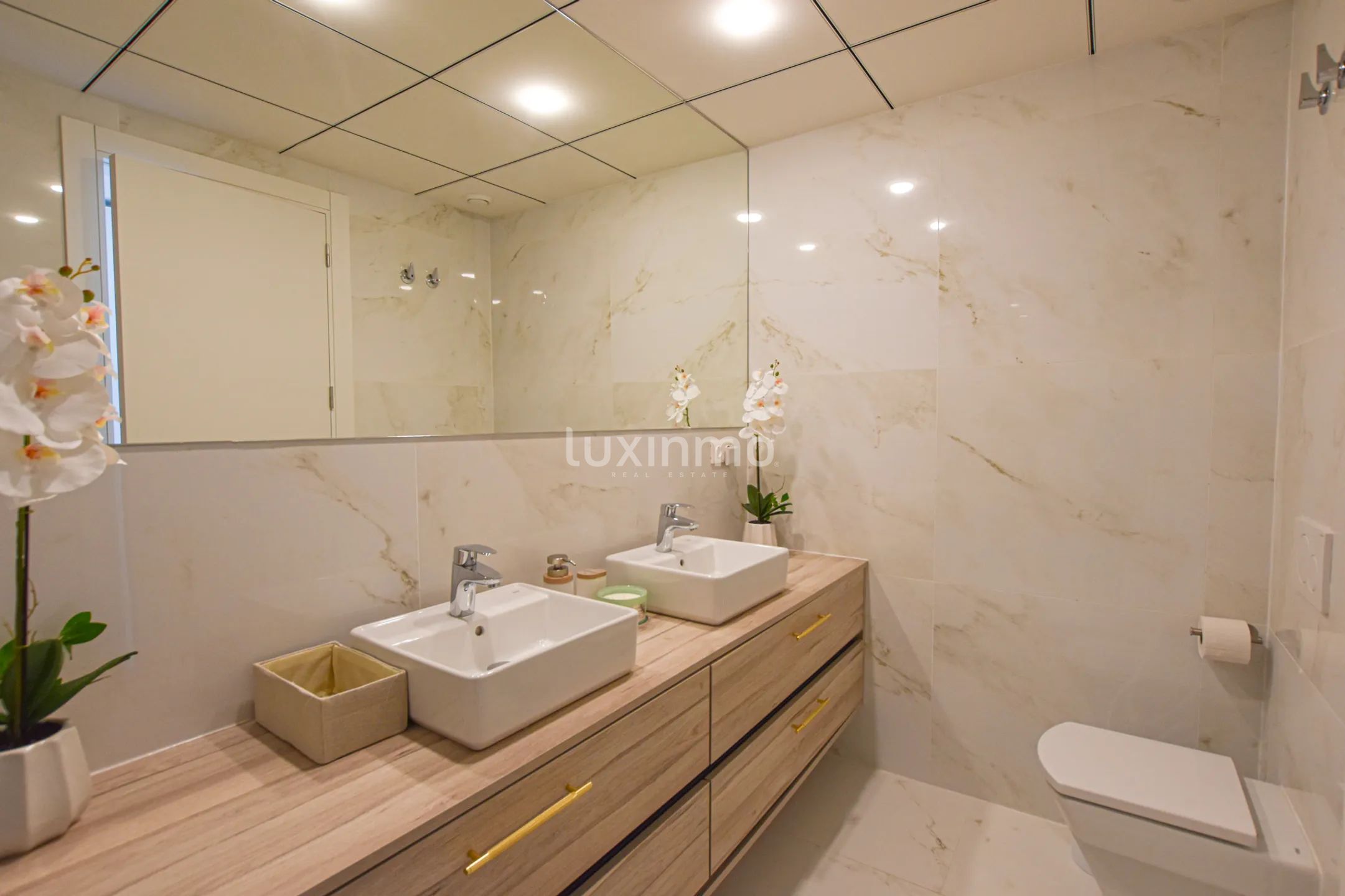 Flat with sea view for rent in Benidorm Beach — photo 17