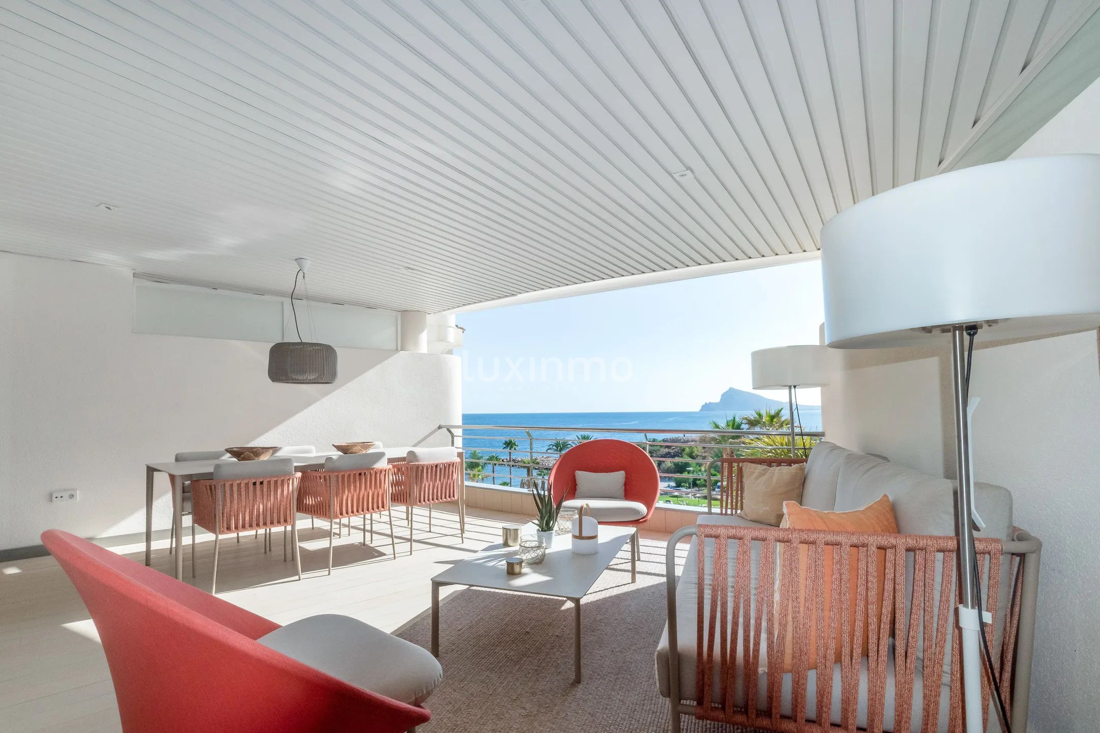 Precise flat with sea views for rent in Mascarat