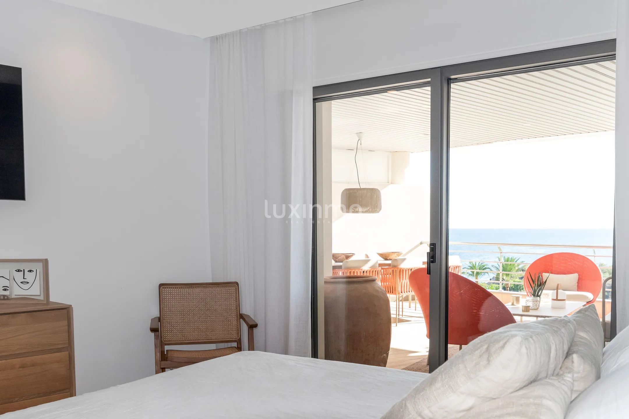 Precise flat with sea views for rent in Mascarat — photo 9